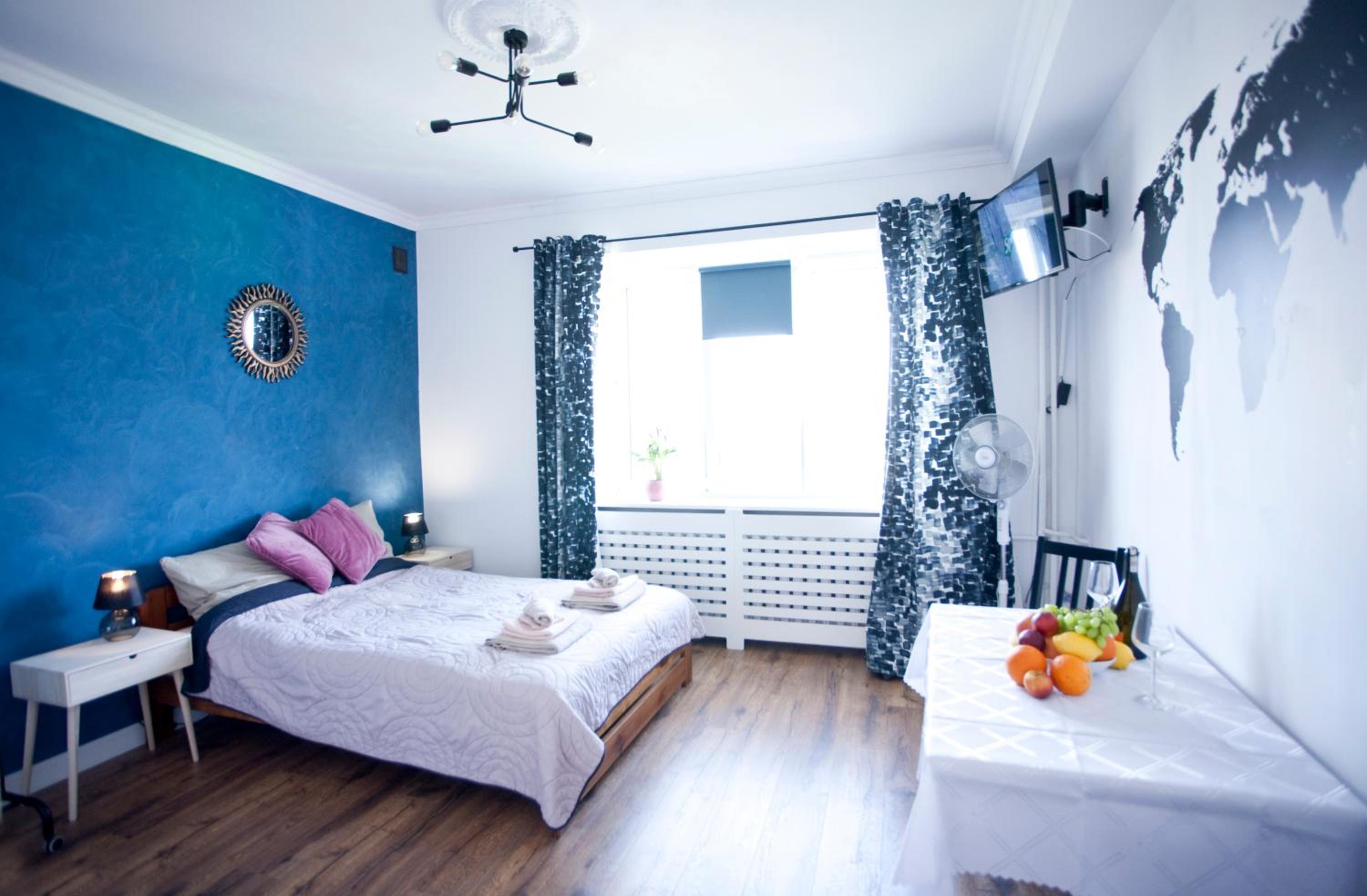 Studio Apartment - Photo 1