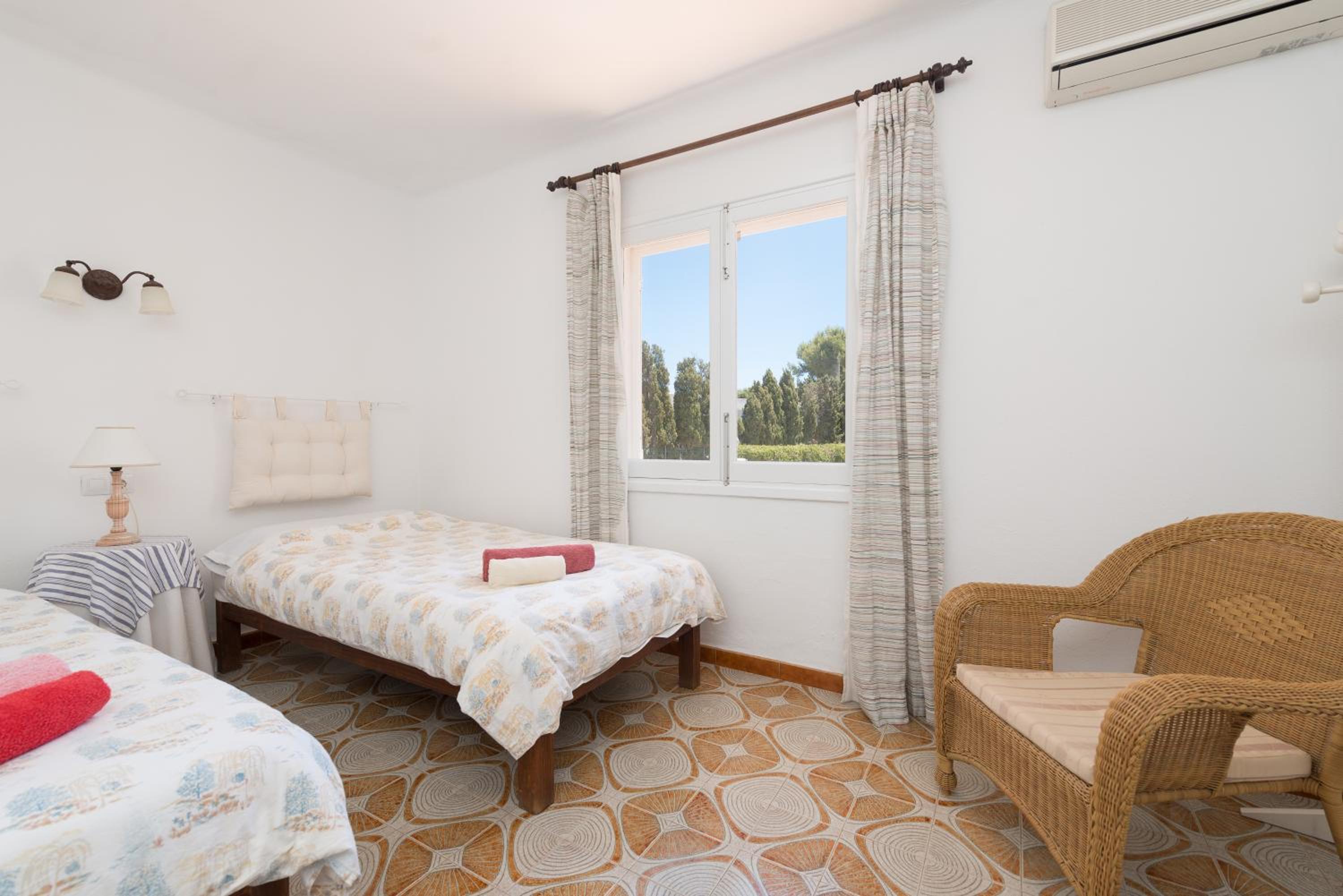 Three-Bedroom Villa photo 2