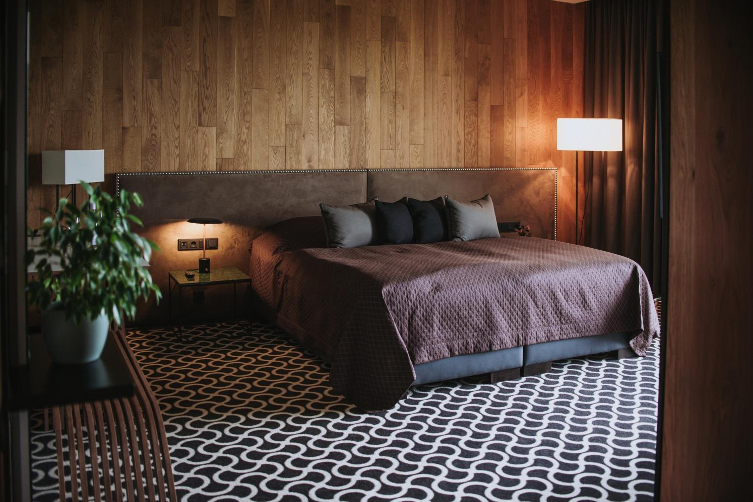 Deluxe Room - Photo 1