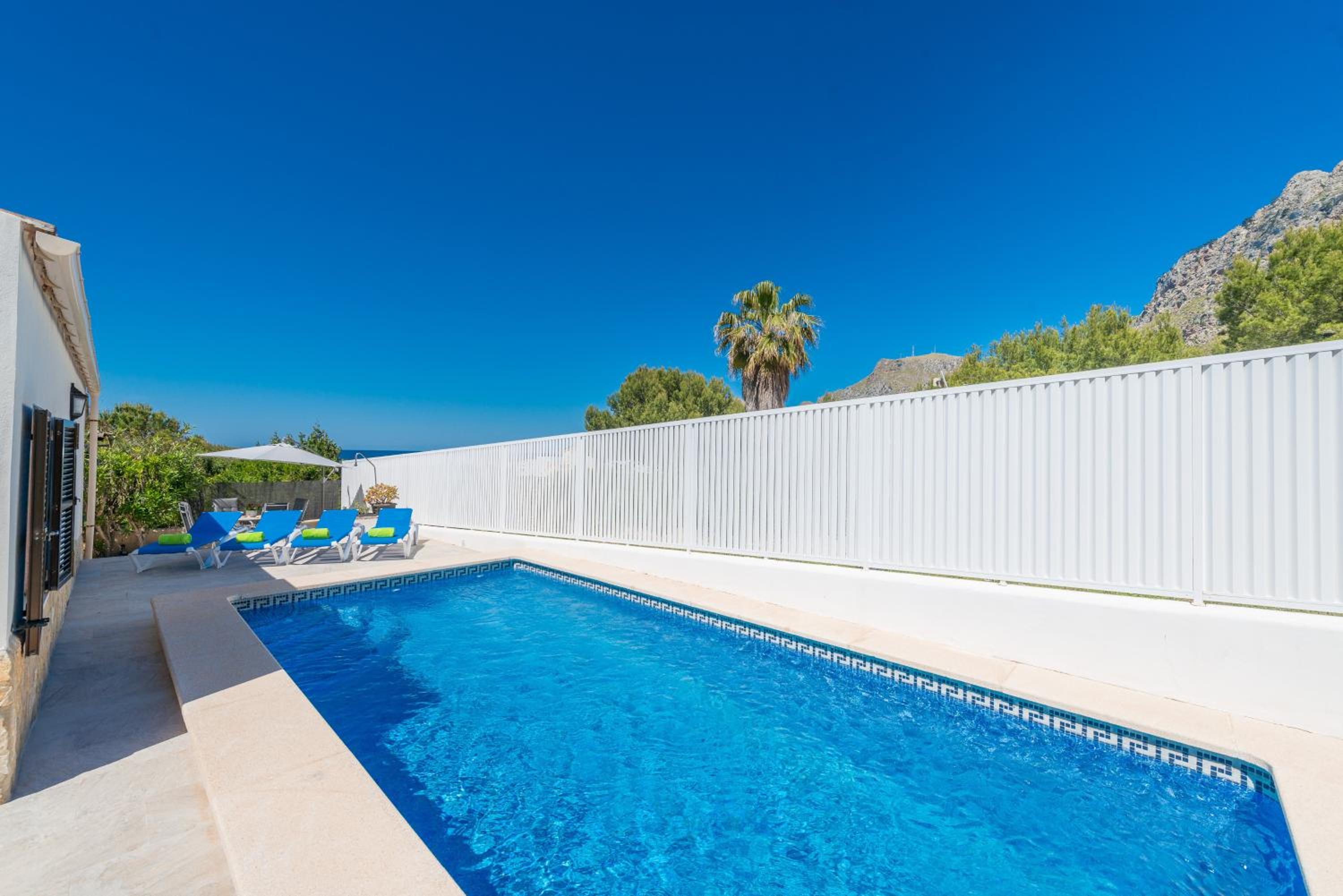 Three-Bedroom Villa thumbnail 6