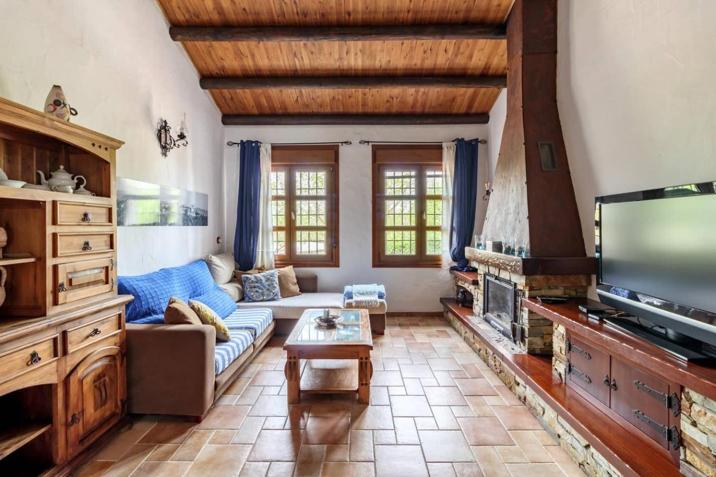 Casa de cuatro habitaciones