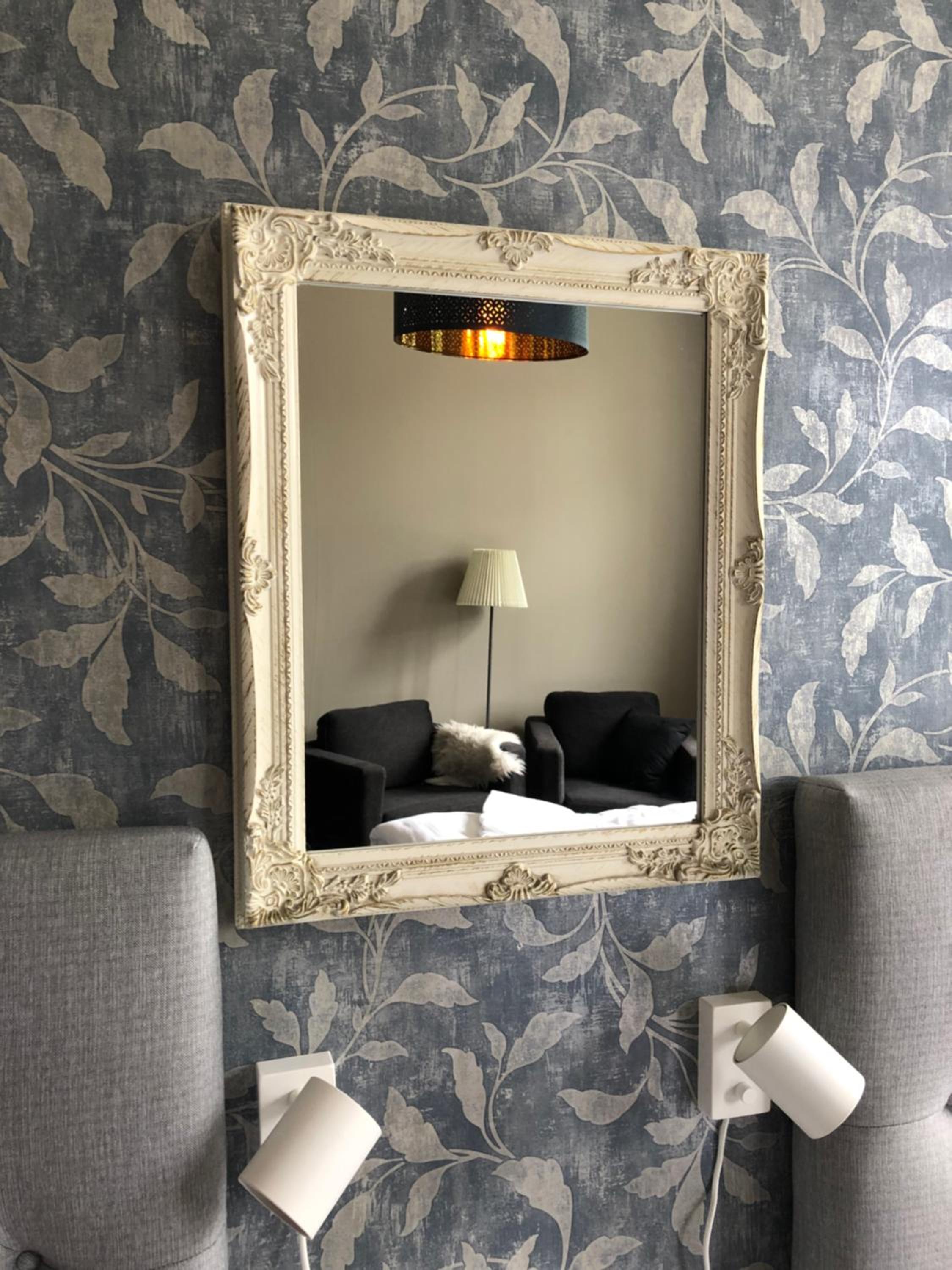 Quadruple Room with Two Double Beds and shared Bathroom photo 2