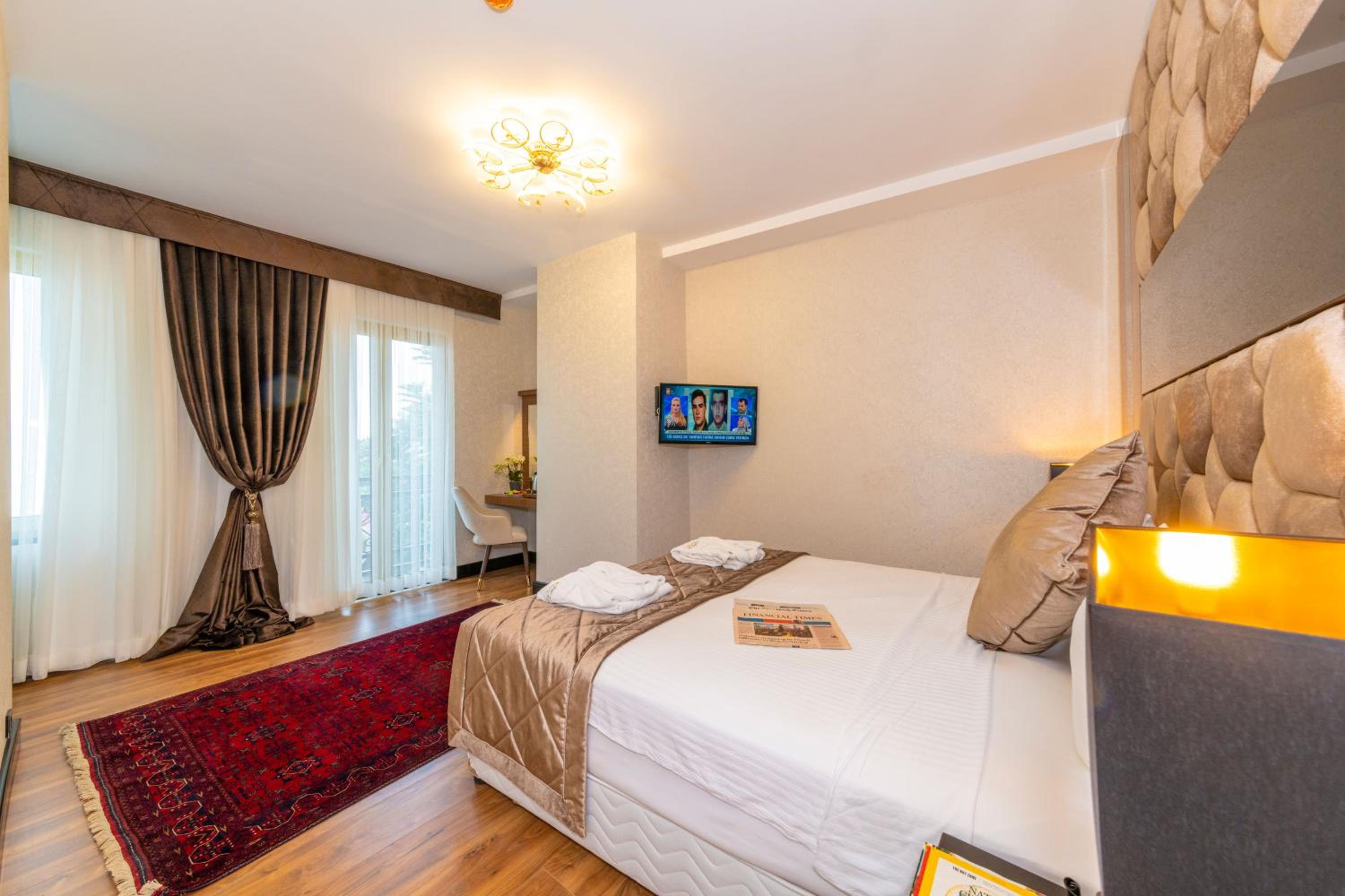 Deluxe Double Room photo 3