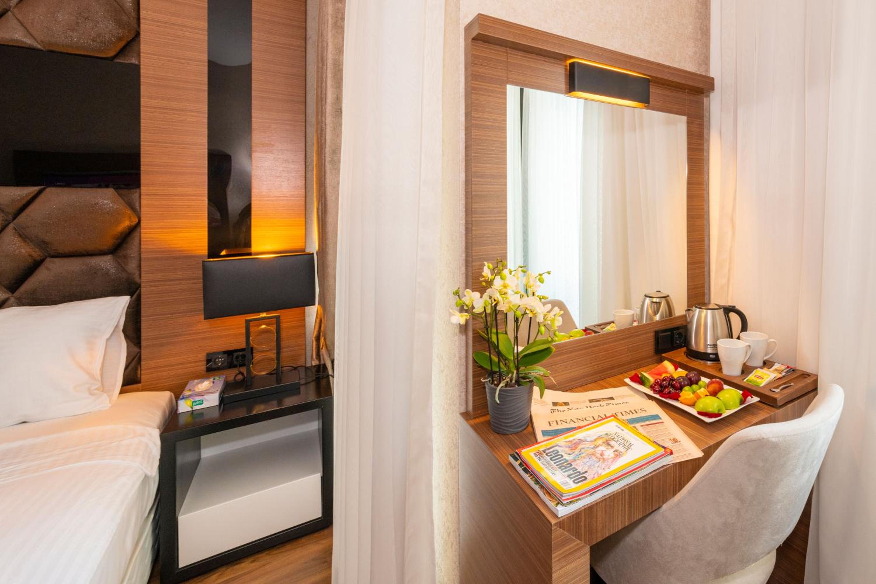 Standard Double Room photo 2