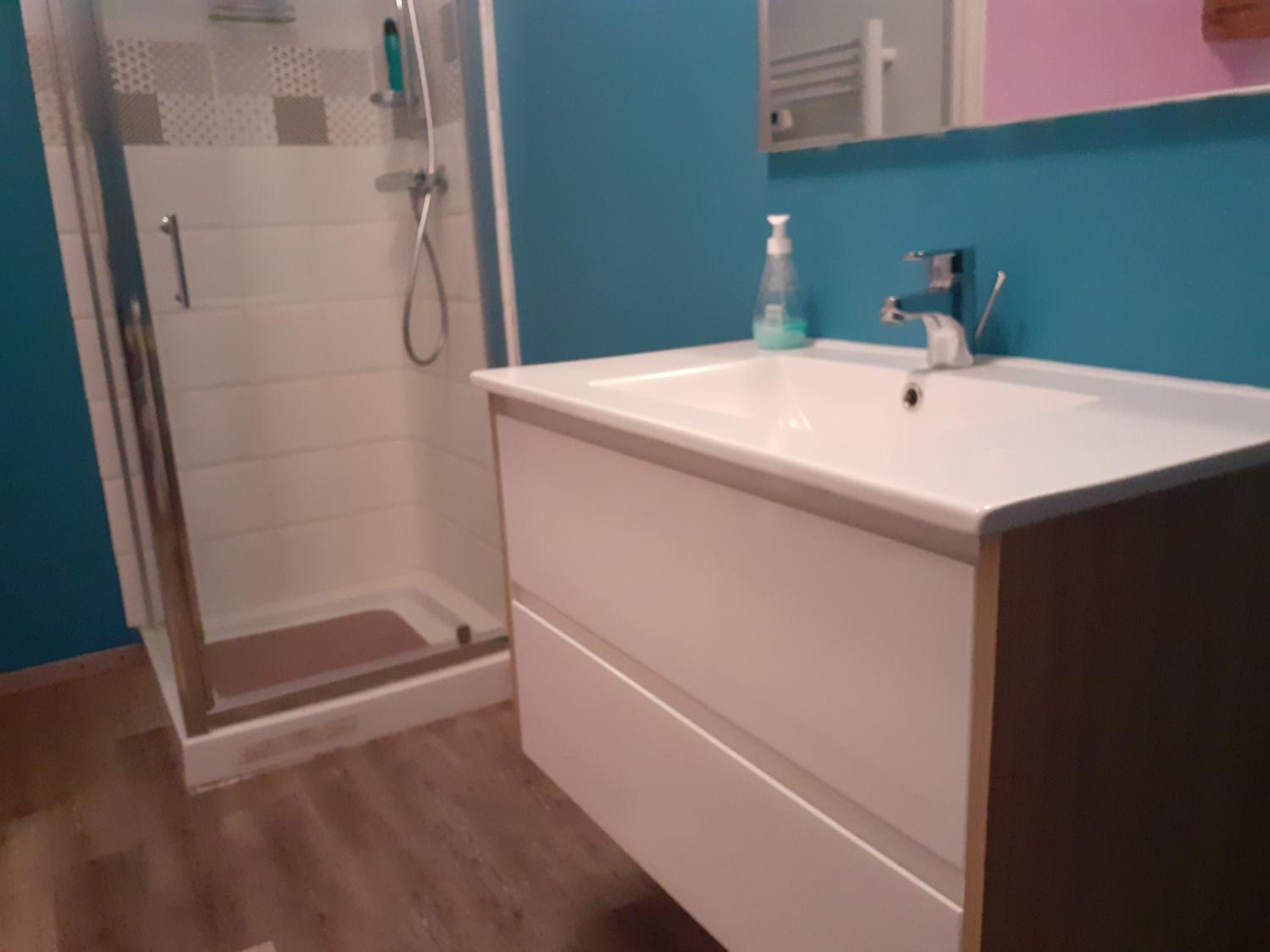 Double Room with Private Bathroom - Photo 1