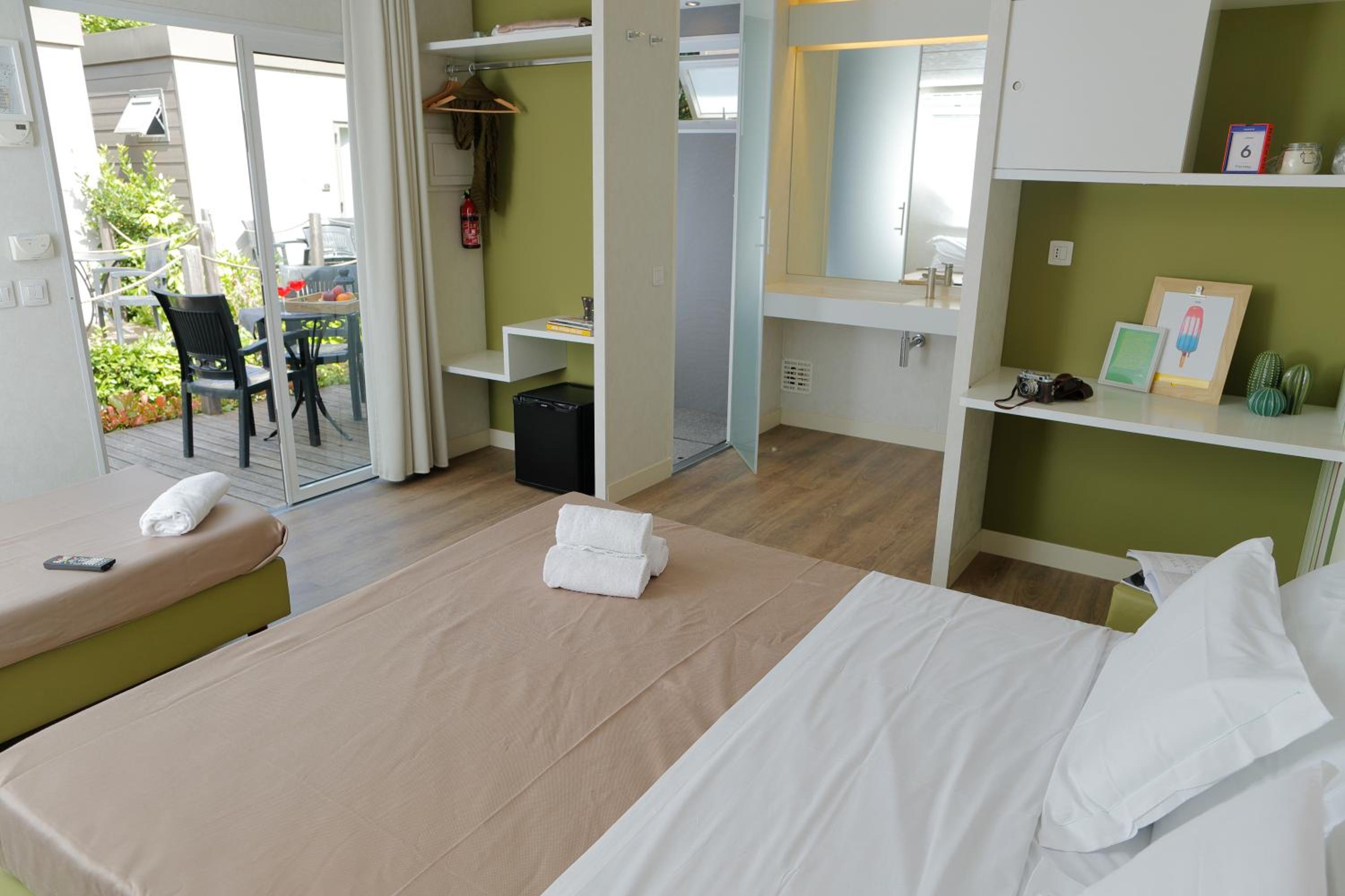 Bungalow Deluxe photo 3