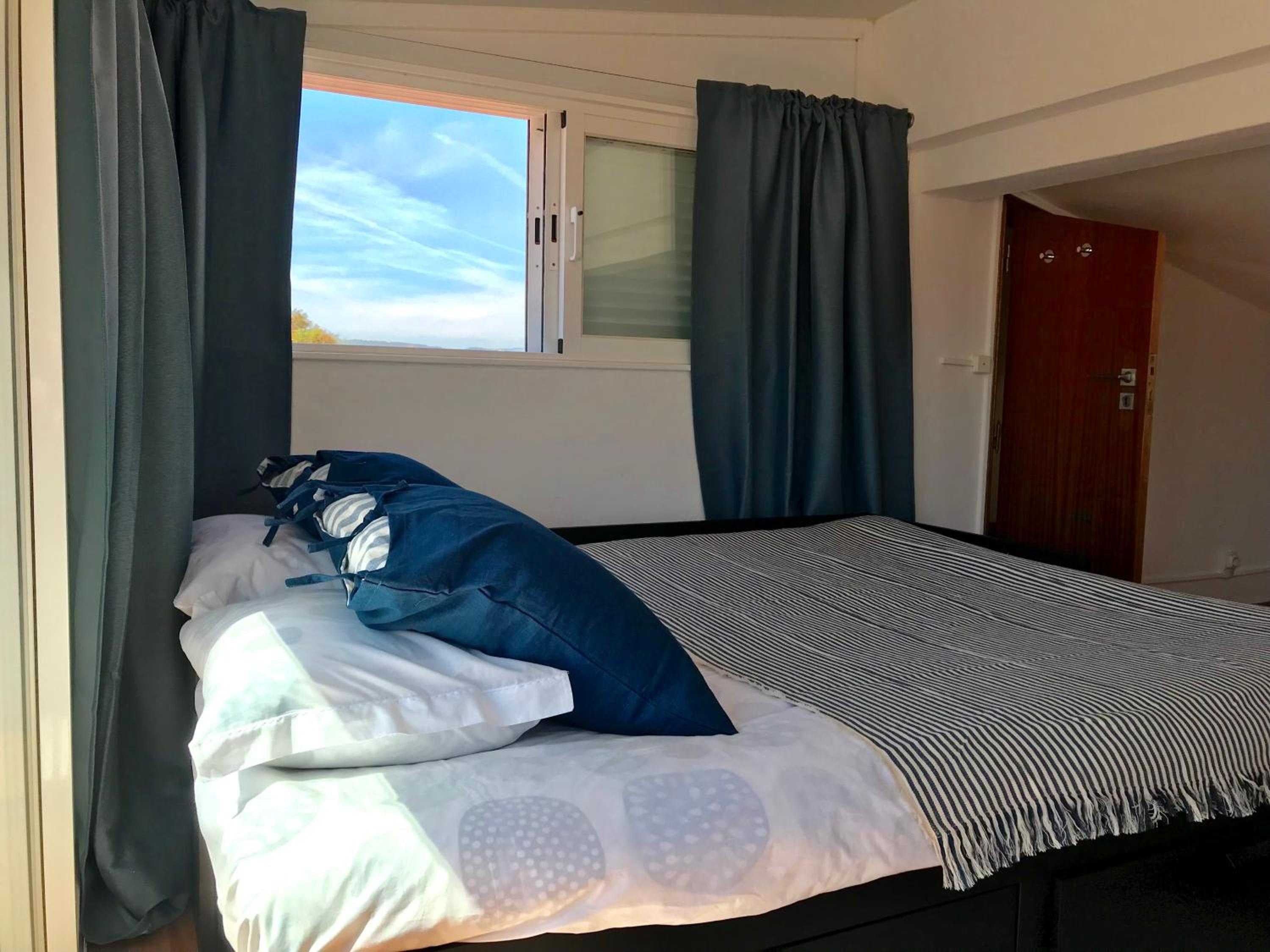 Four-Bedroom House photo 2