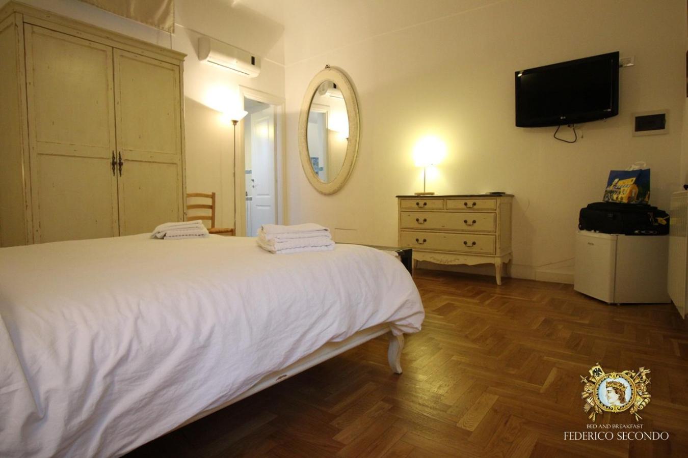 Double Room - Photo 22
