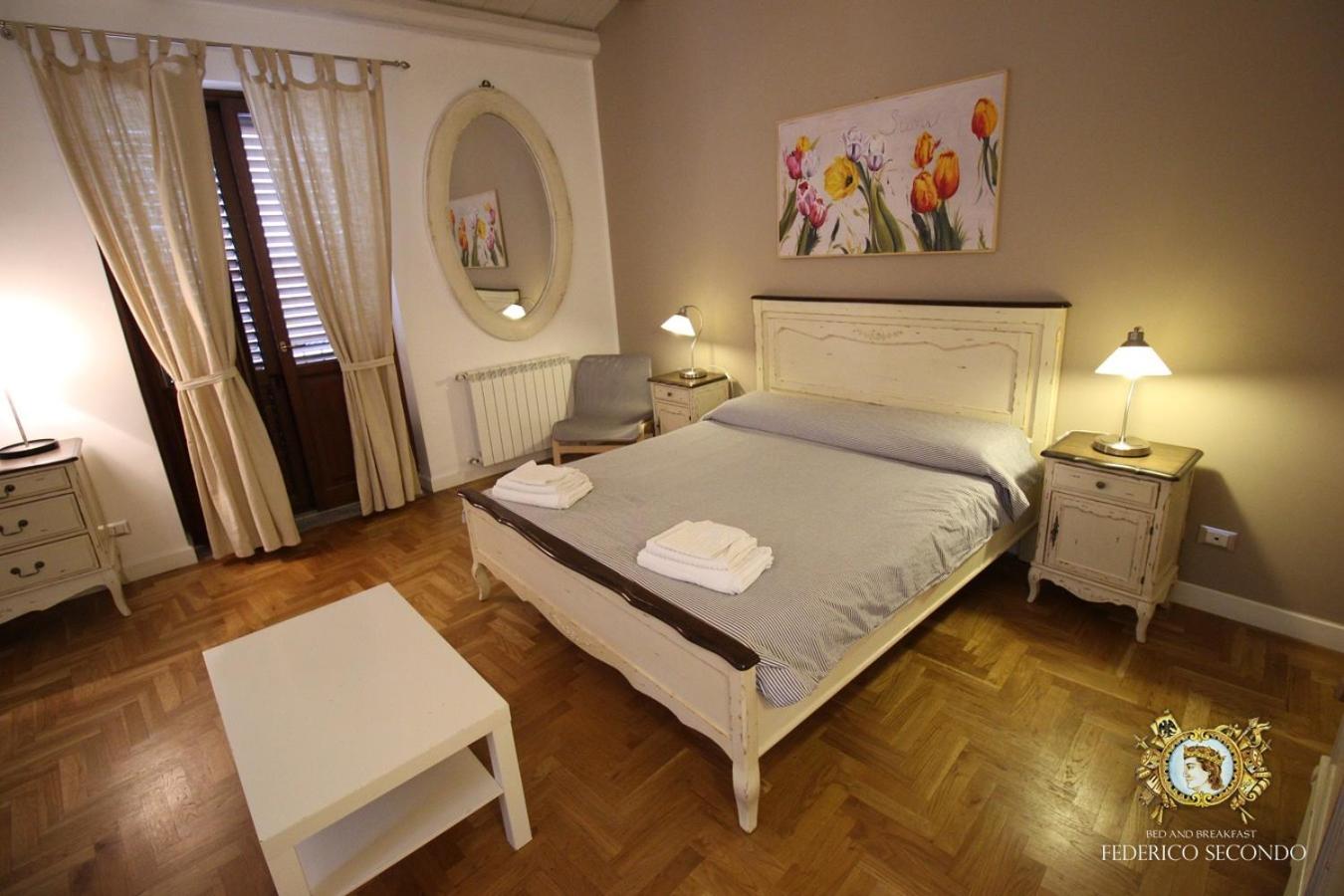 Double Room with Balcony - Photo 7