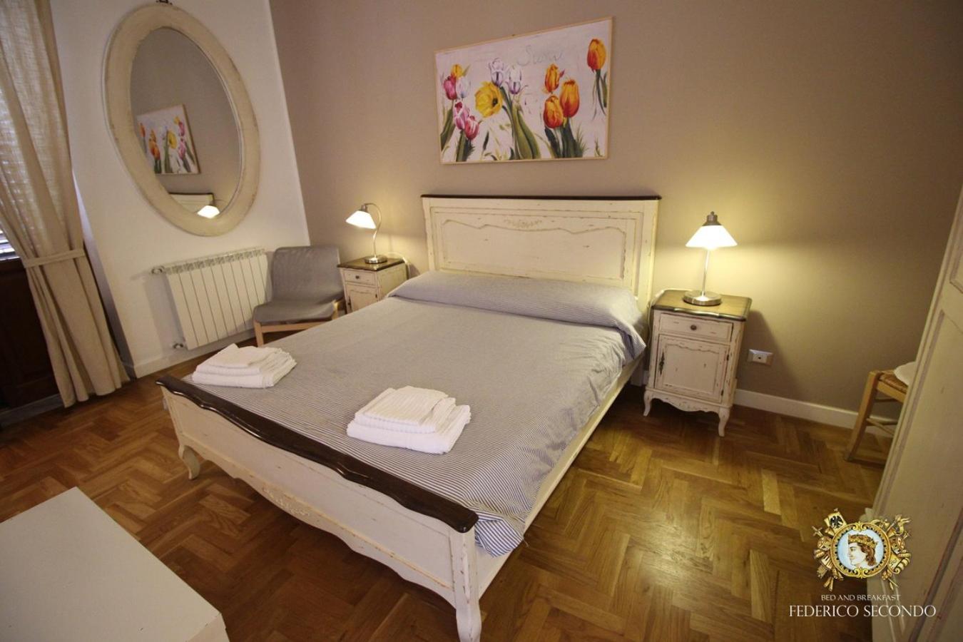 Double Room with Balcony - Photo 23