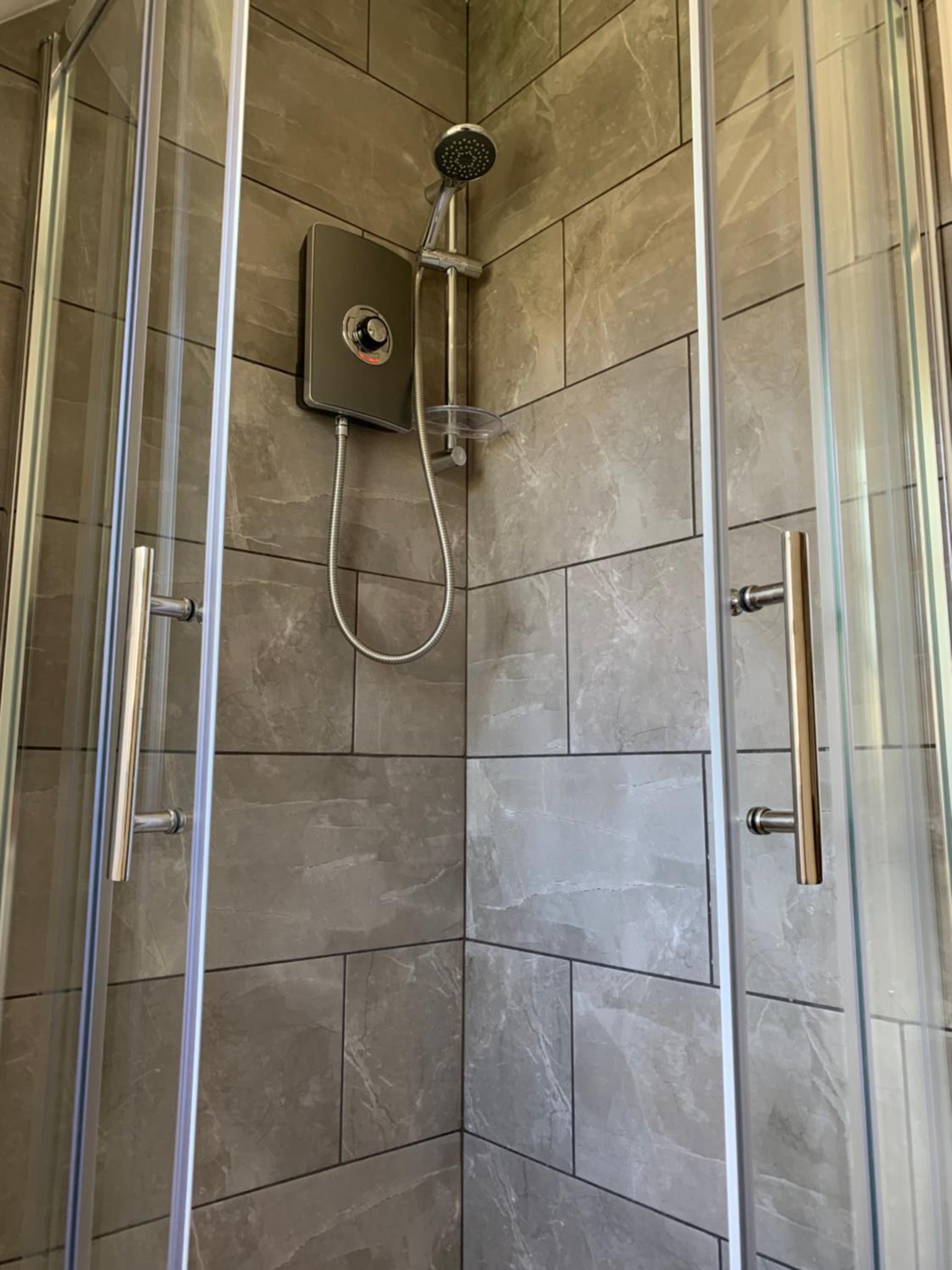 Deluxe Double Room - Kirkhill - Photo 3