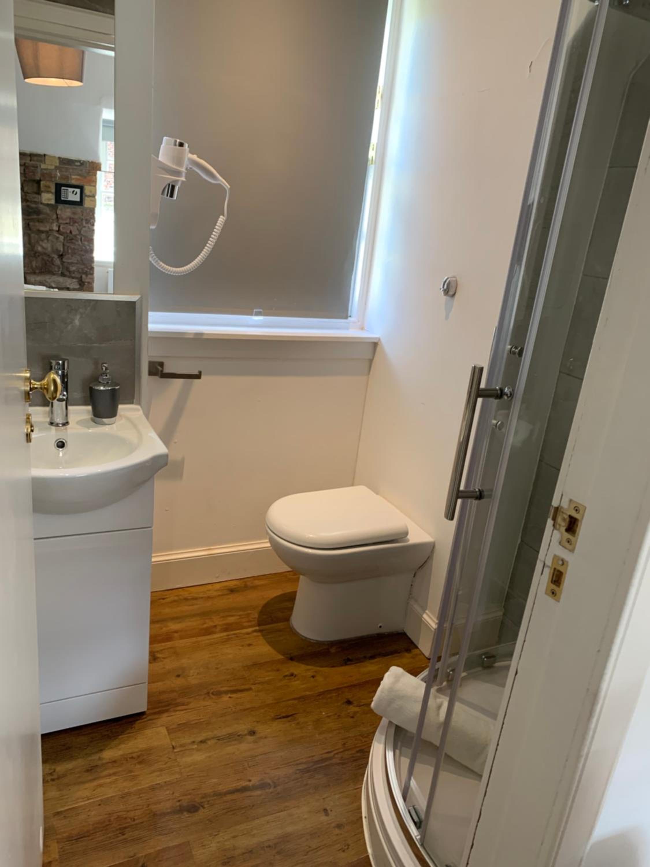 Deluxe Double Room - Kirkhill - Photo 9