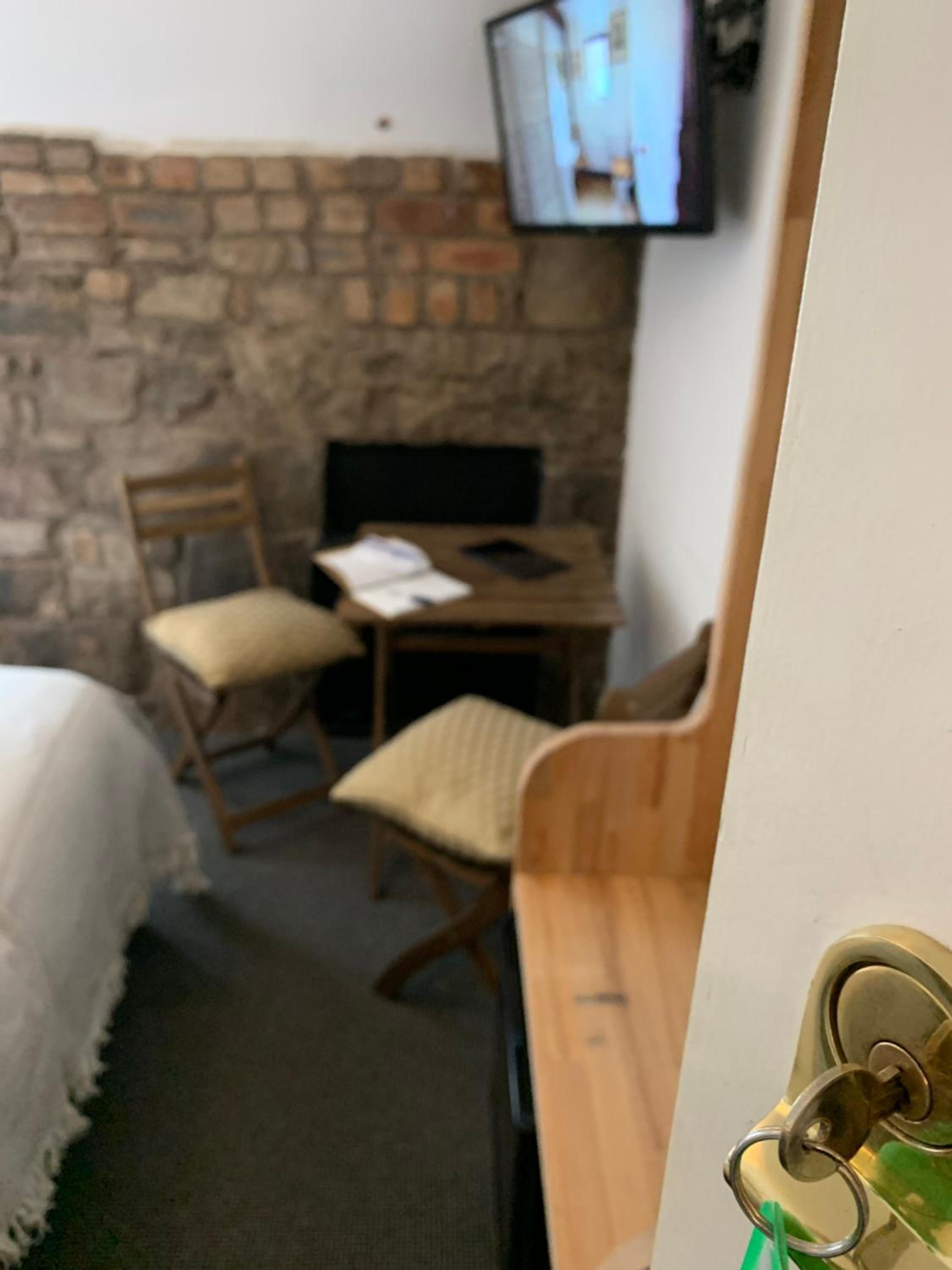 Deluxe Double Room - Kirkhill - Photo 10