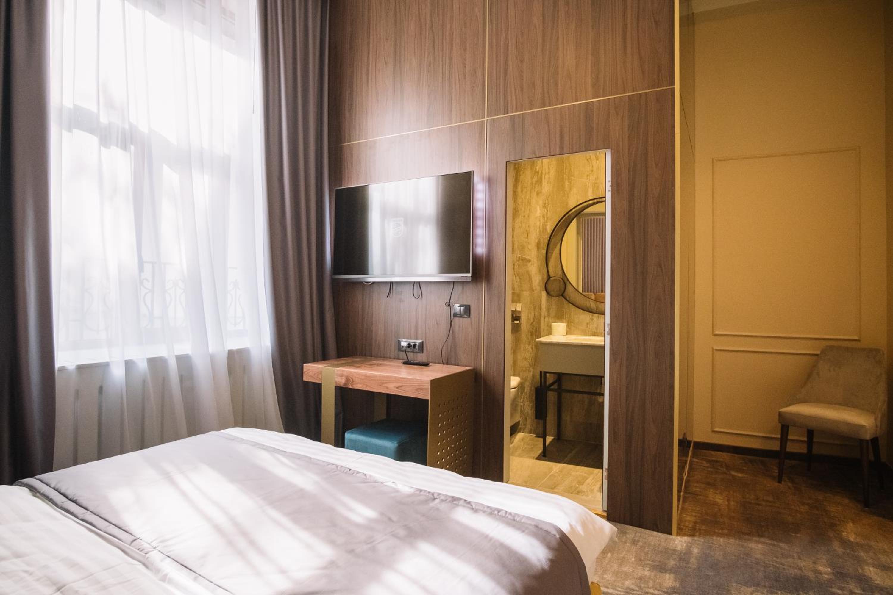 Superior Double Room - Photo 1