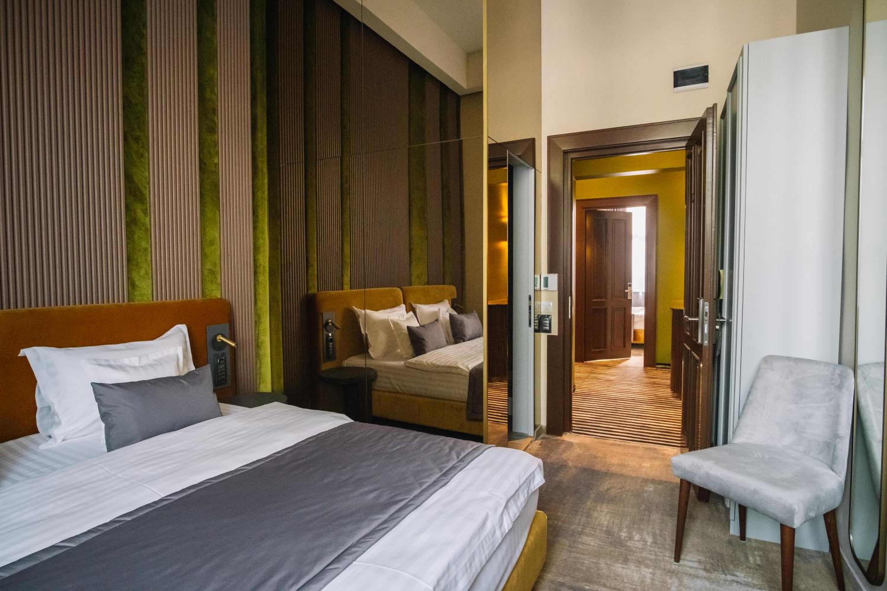 Superior Twin Room - Photo 3