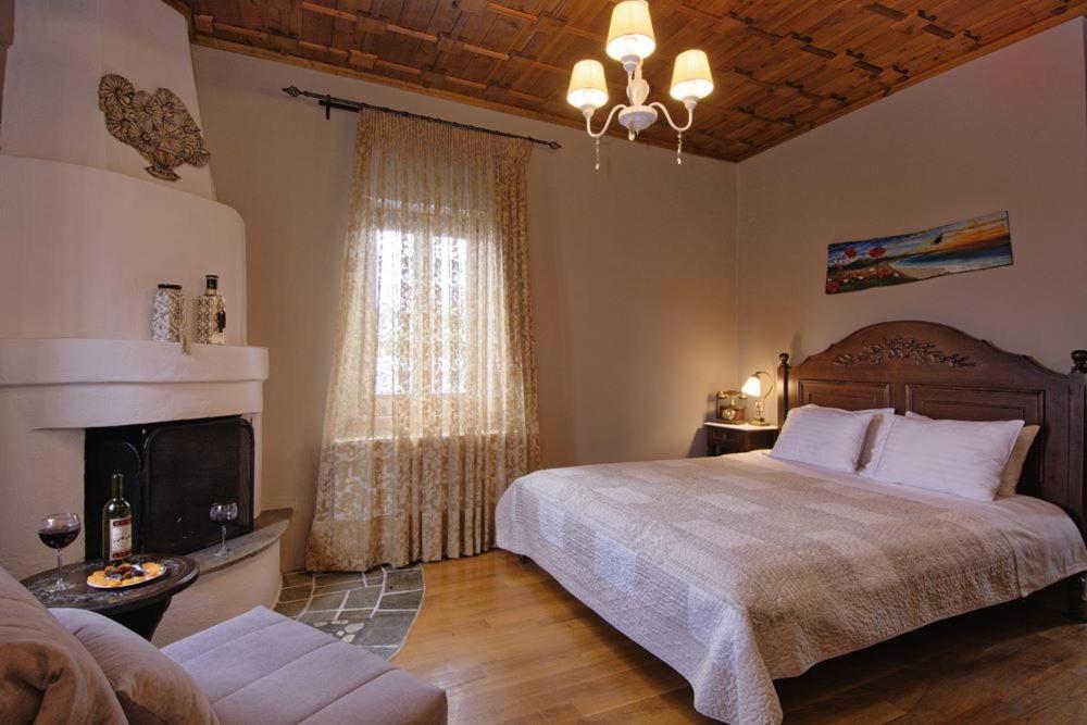 Deluxe Double or Twin Room with Fireplace - Photo 8