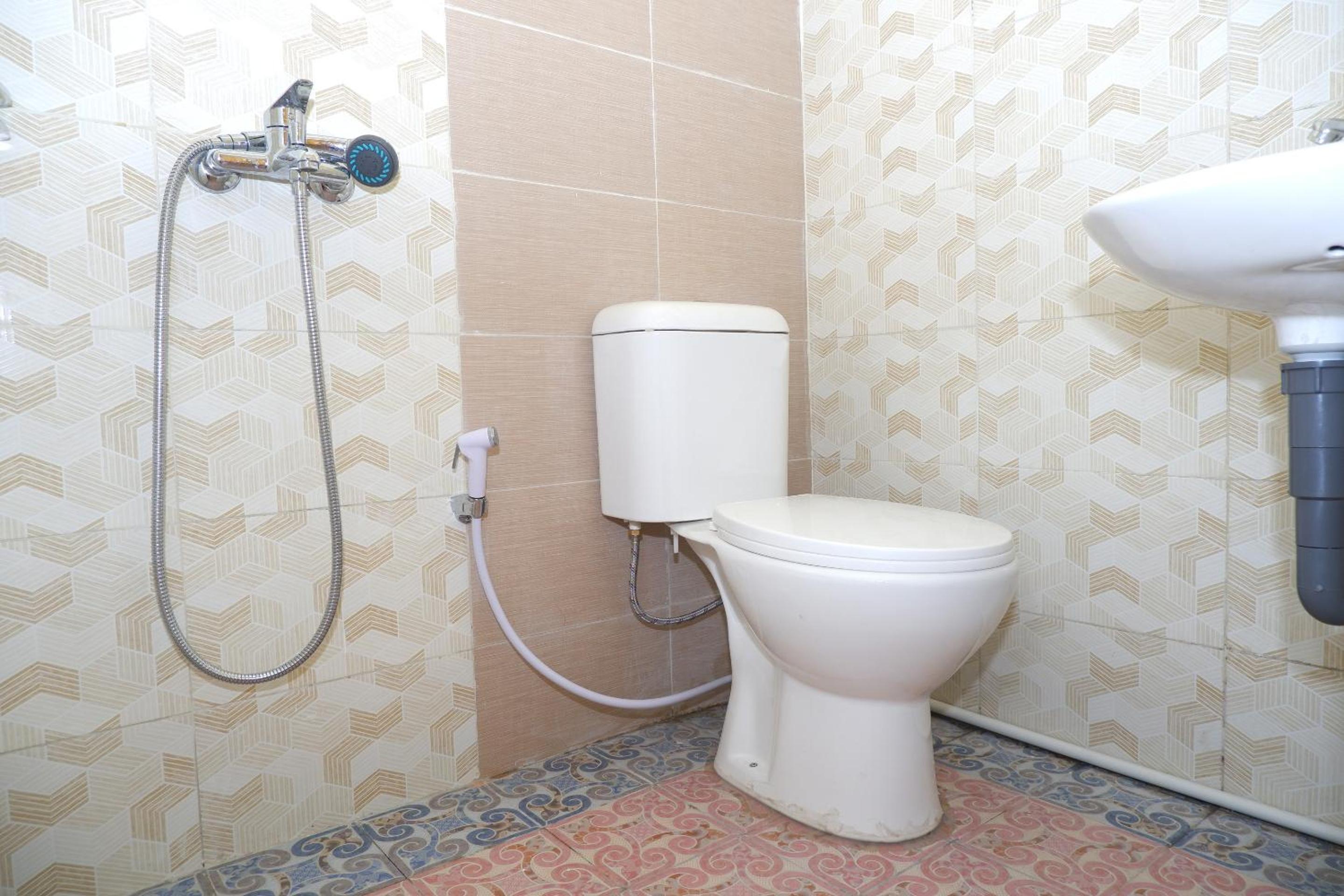 Standard Double Room - Photo 5