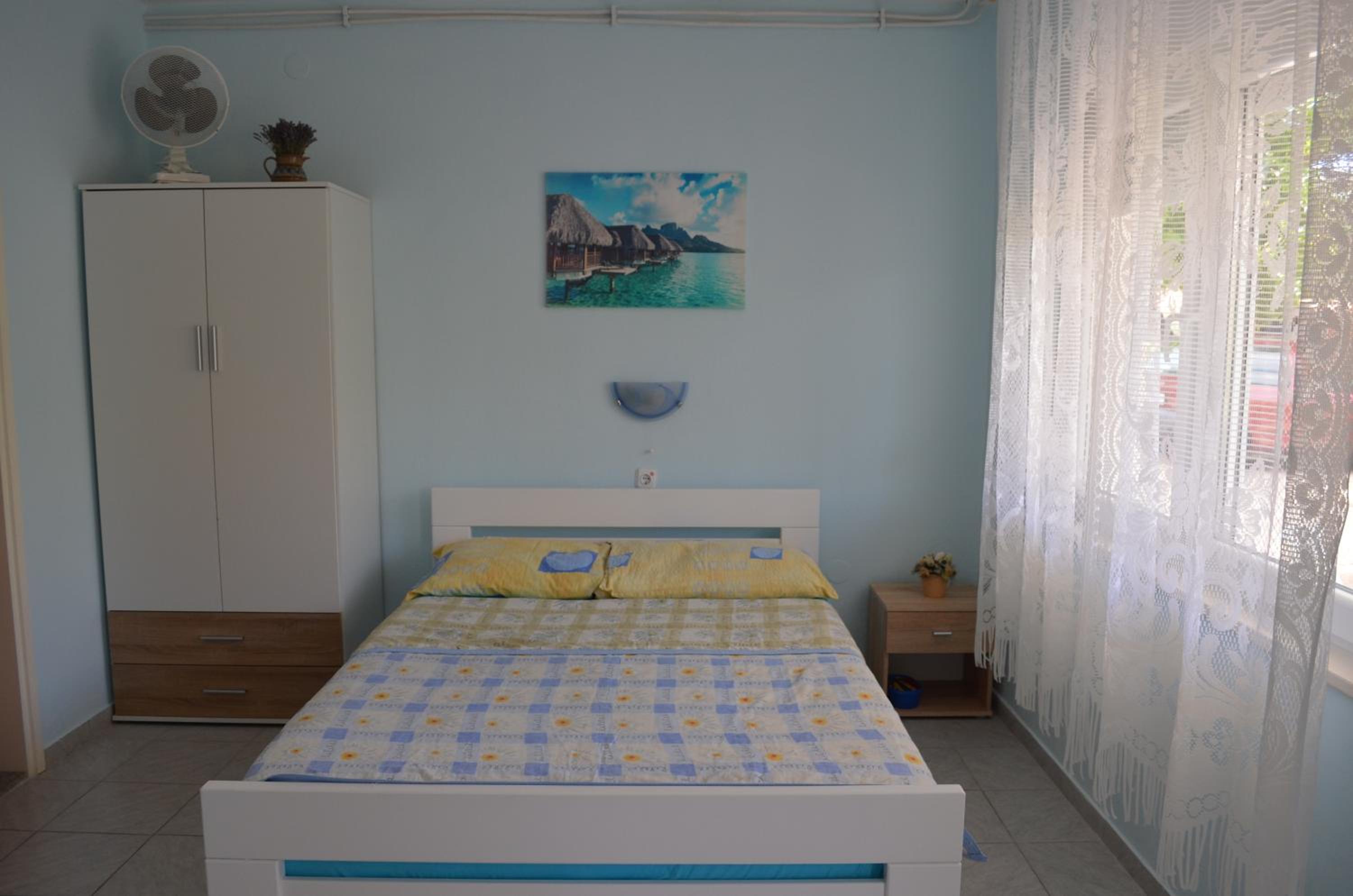 Studio Apartment photo 1