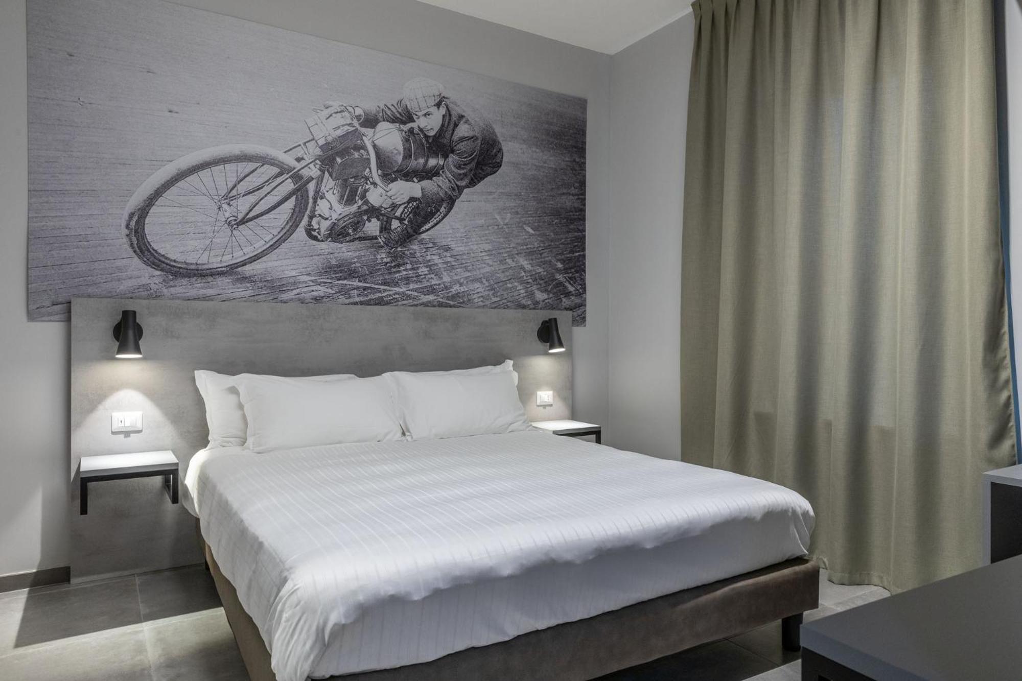 Standard Double Room - Photo 6