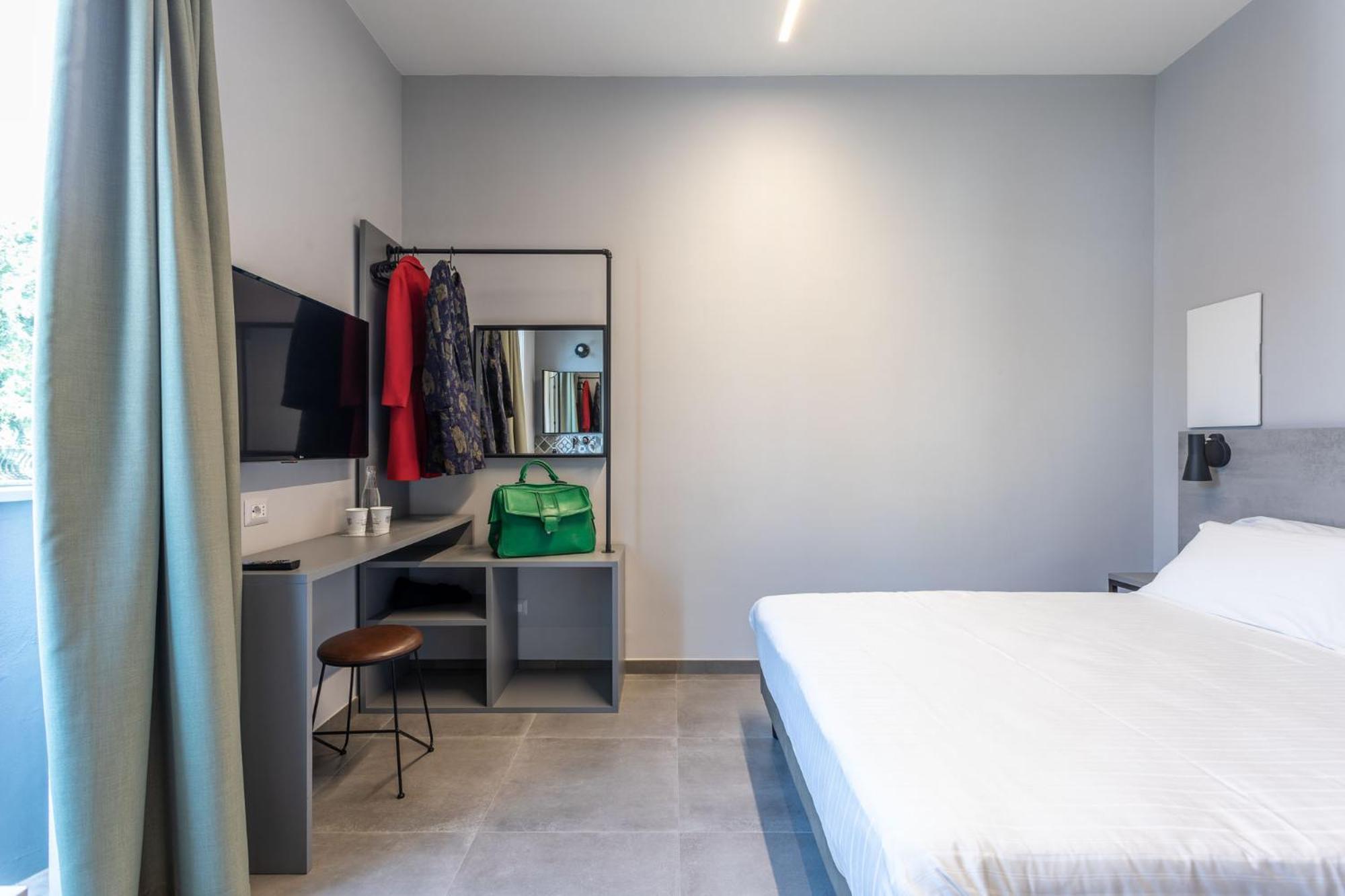Standard Double Room - Photo 1