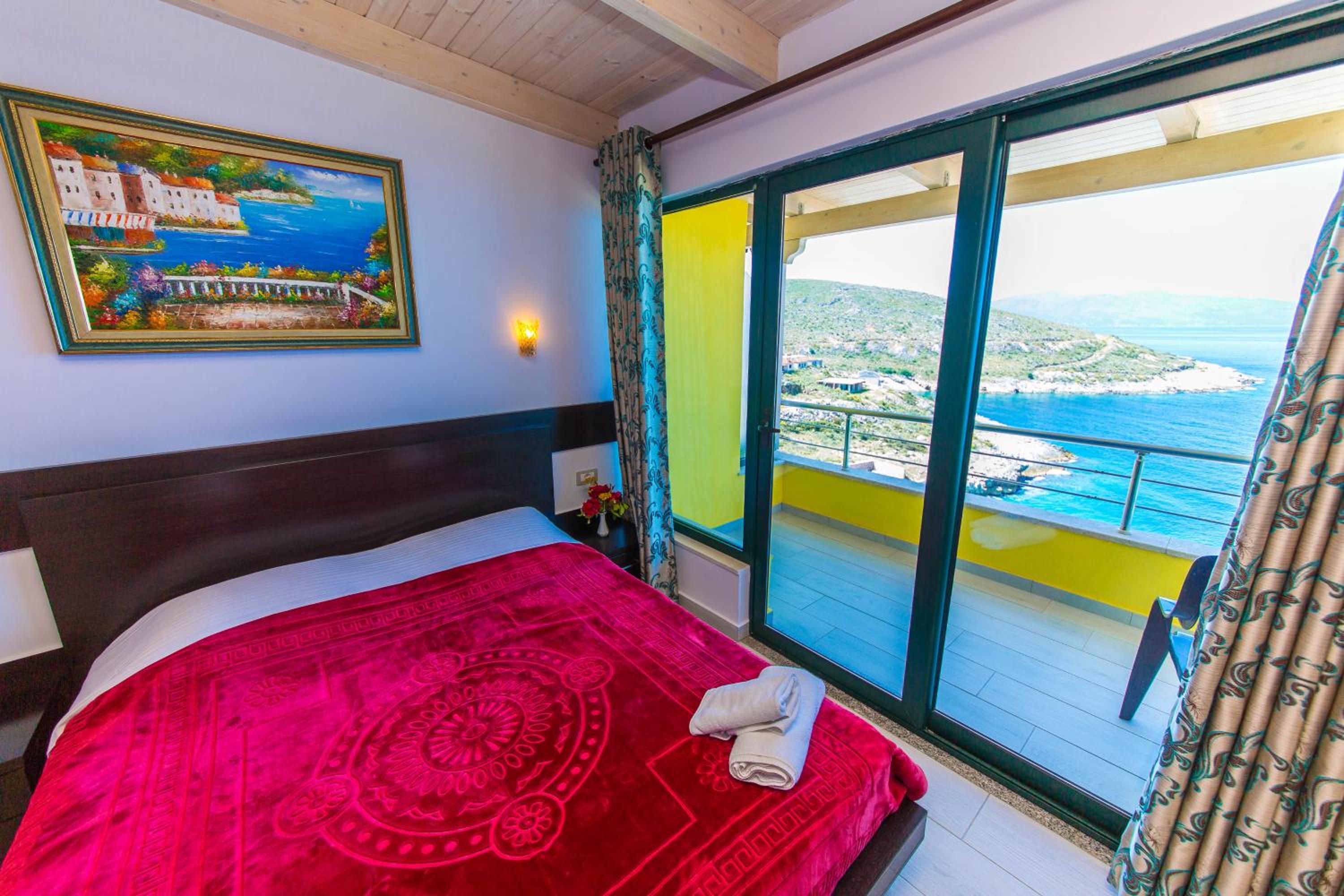 Superior Triple Room with Balcony and Sea View photo 1