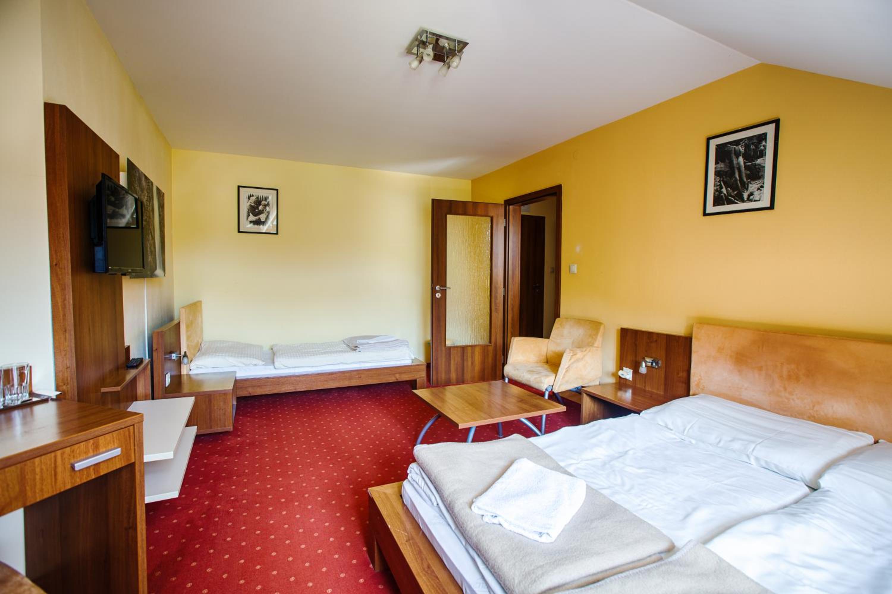 Classic Triple Room