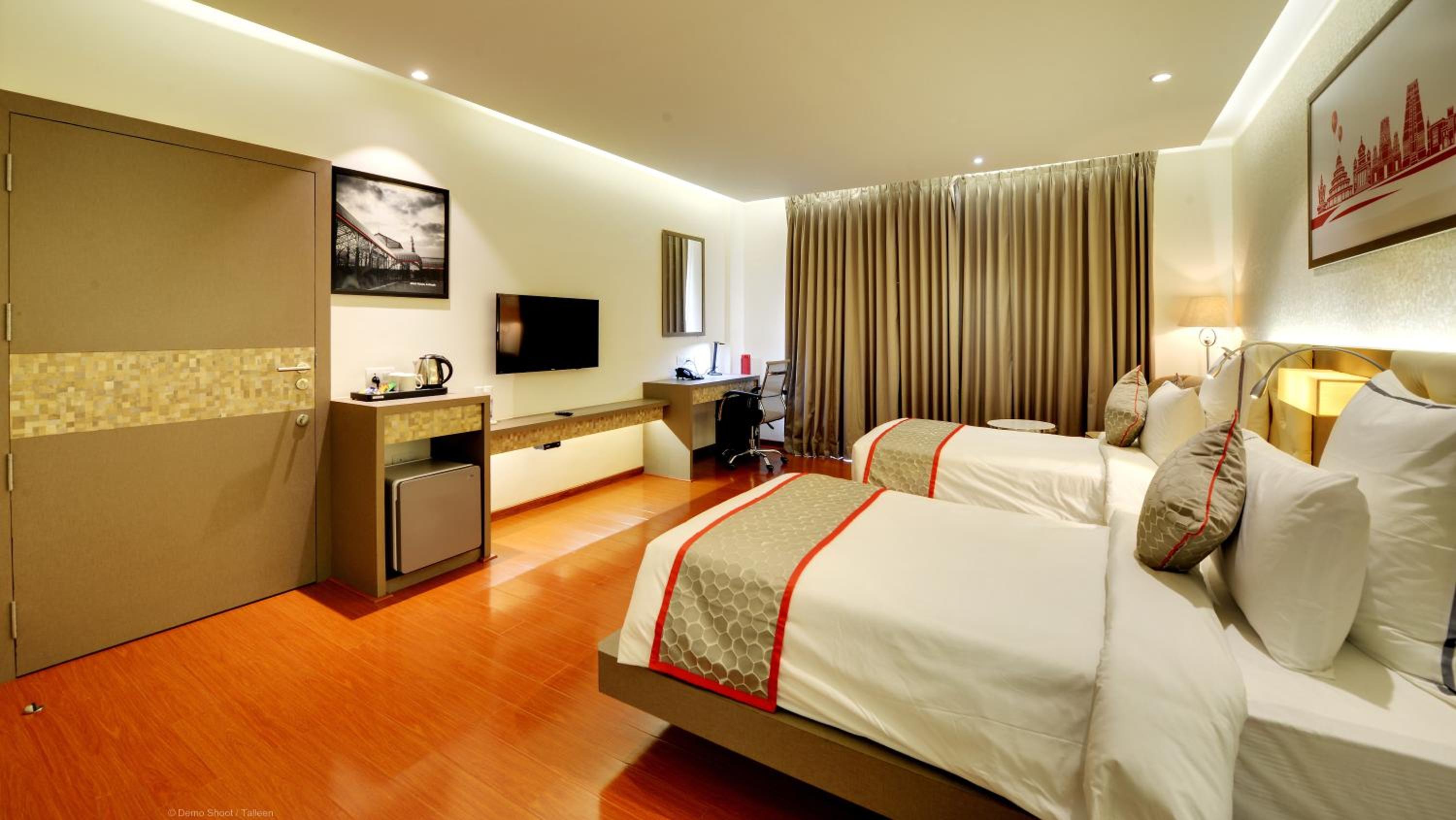 Premium Twin Room, Non-Smoking - Photo 1