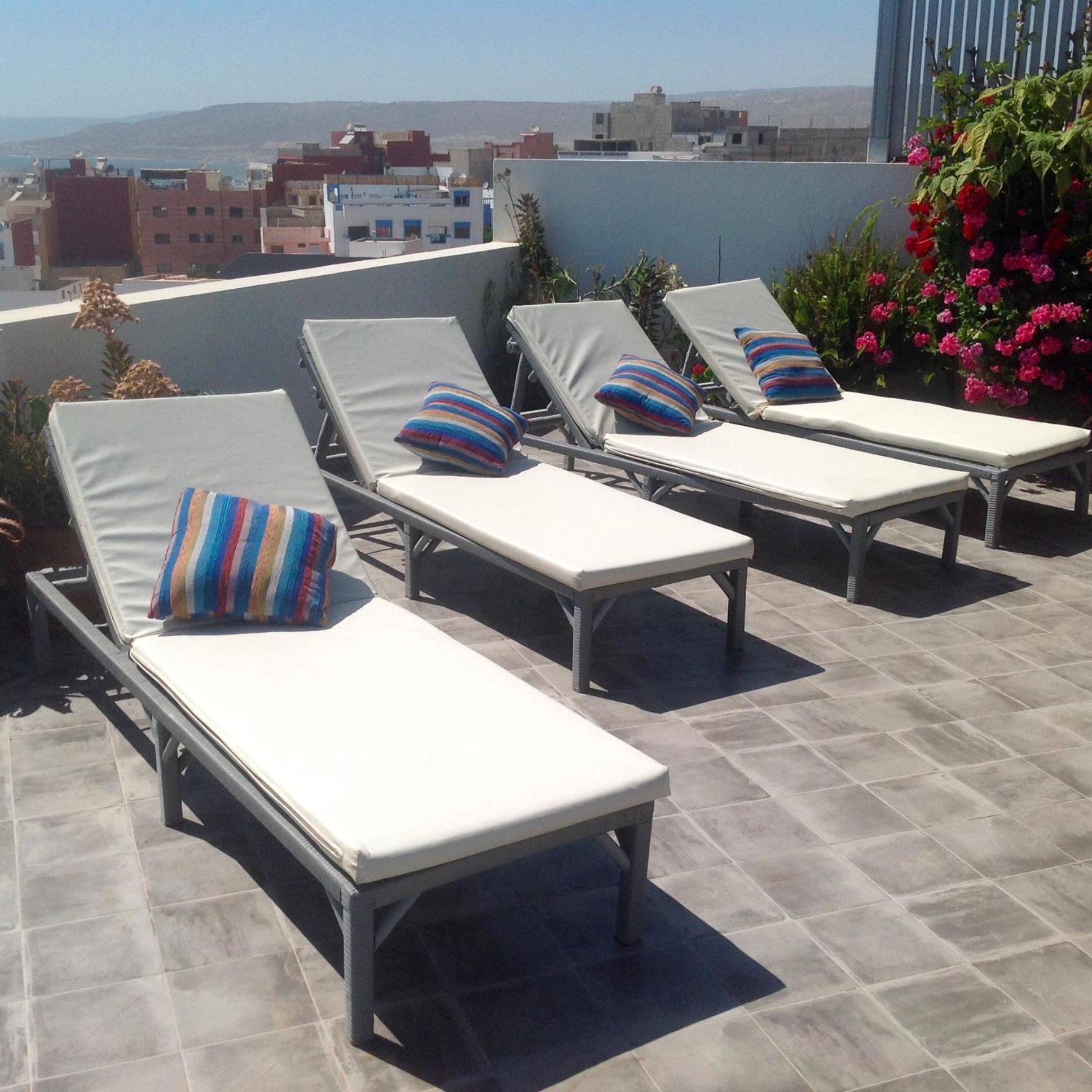 Apartment with Sea View - Photo 7