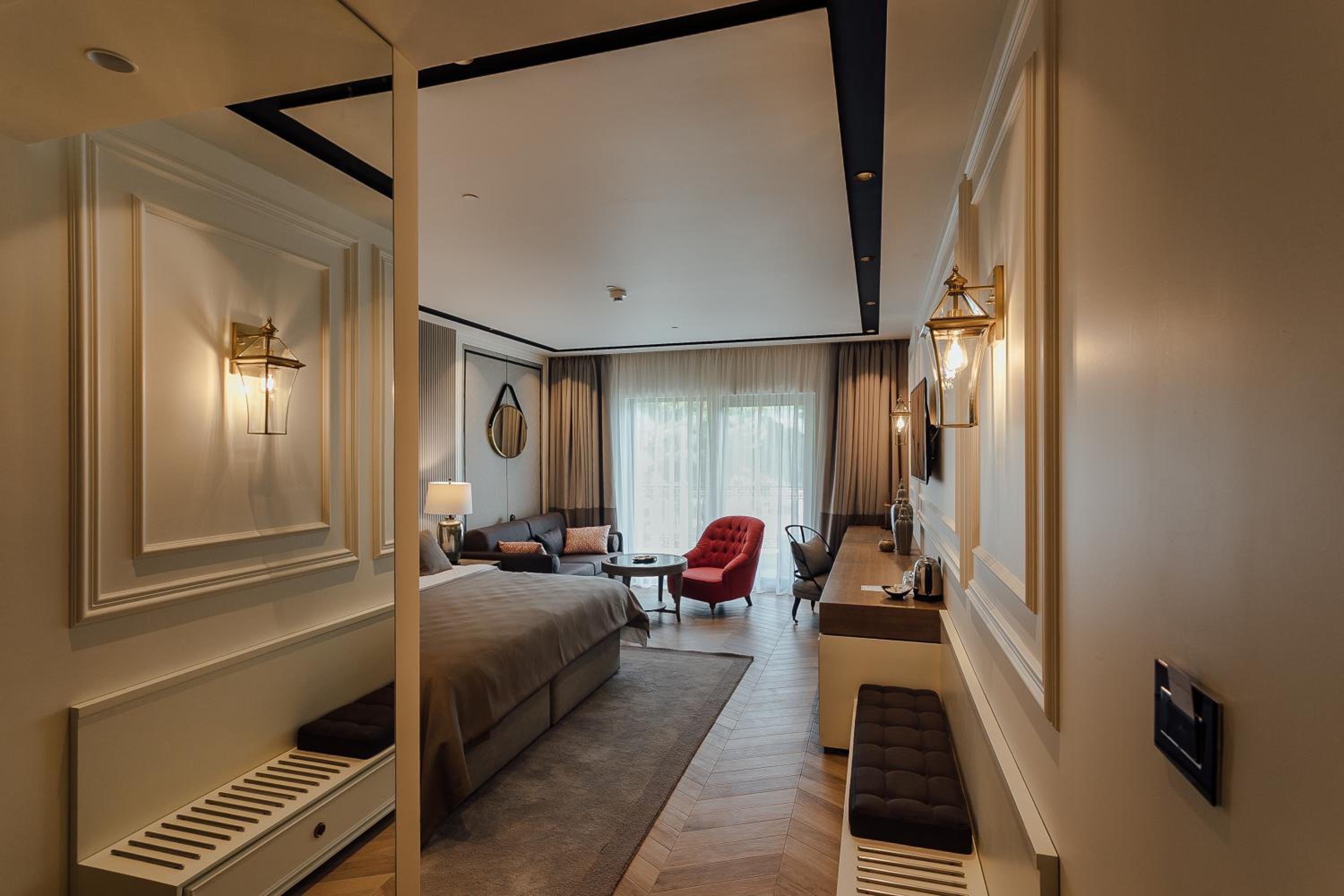 Junior Suite with Side Sea View - Photo 18