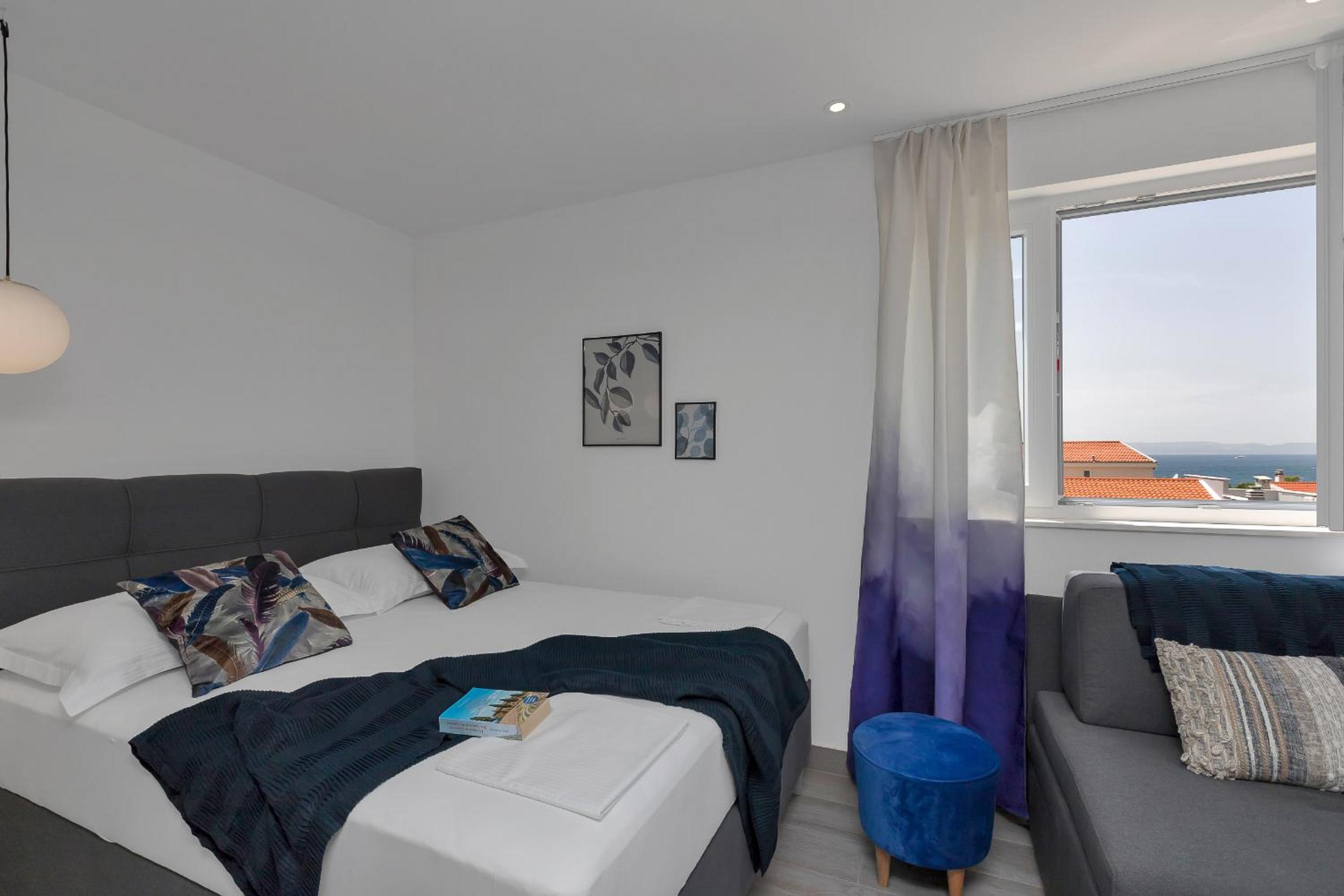 Studio Apartment with Sea View