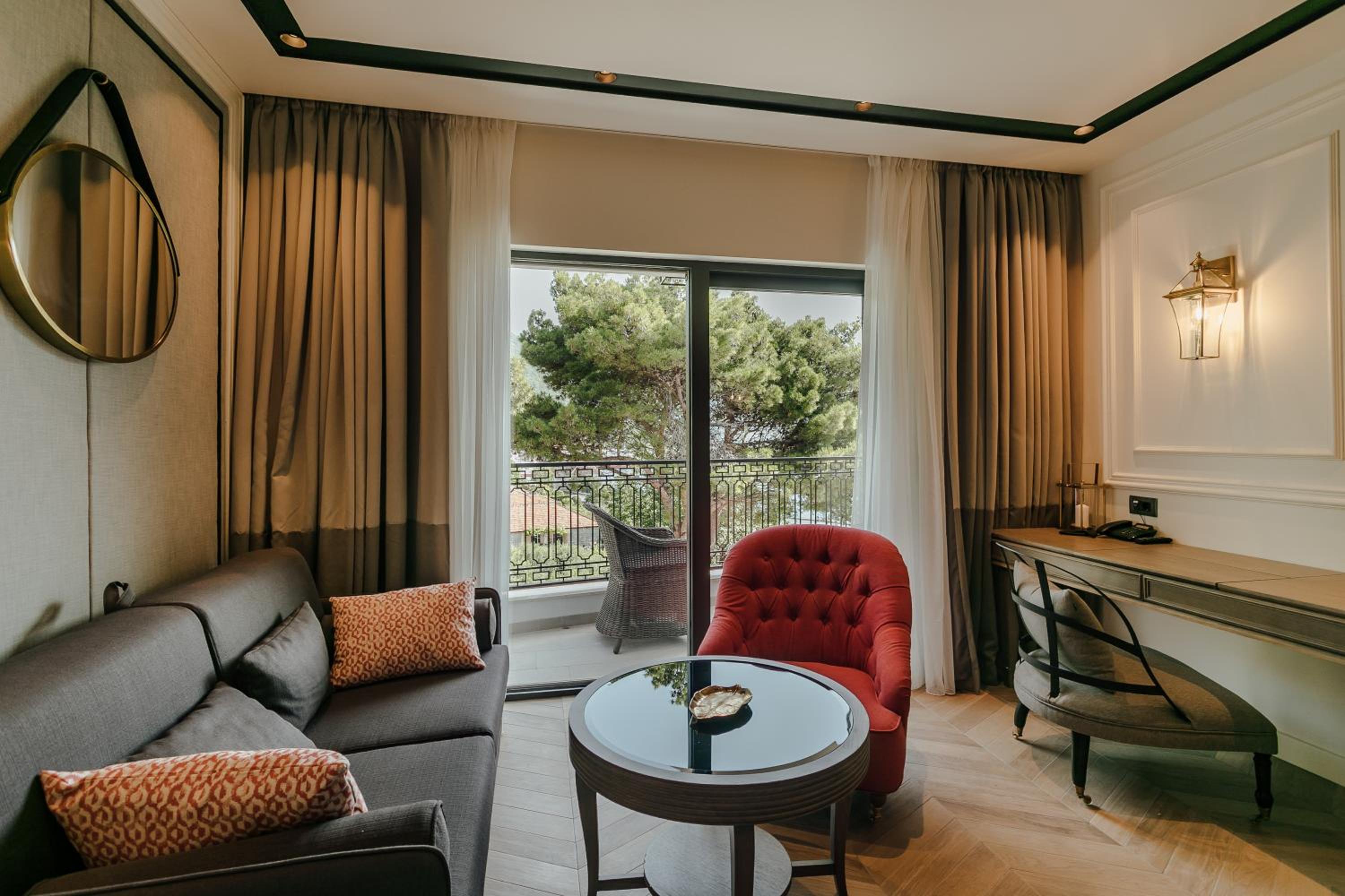 Junior Suite with Side Sea View - Photo 20
