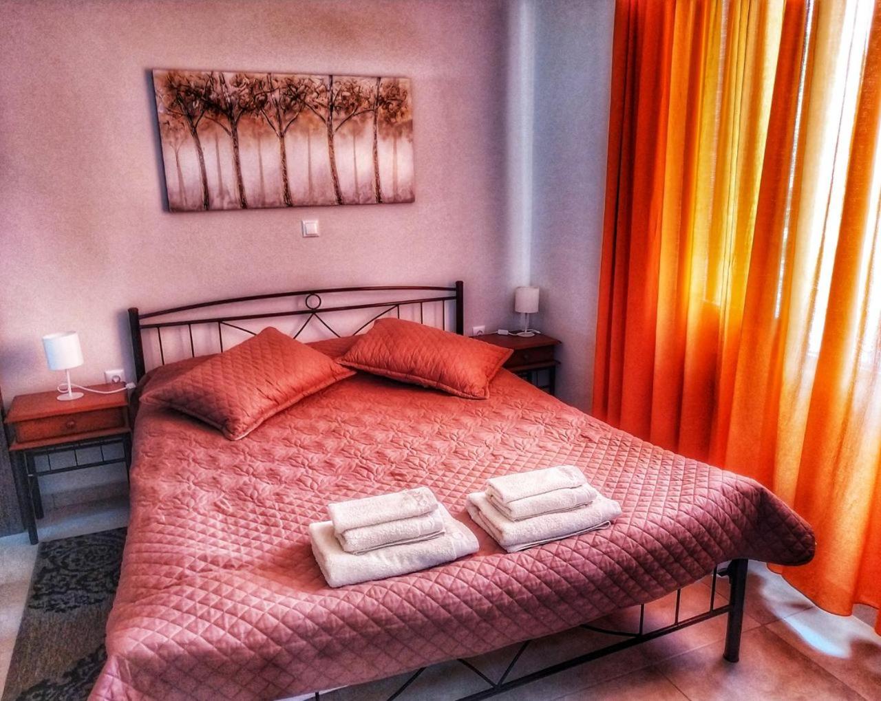 One-Bedroom Apartment - Photo 8