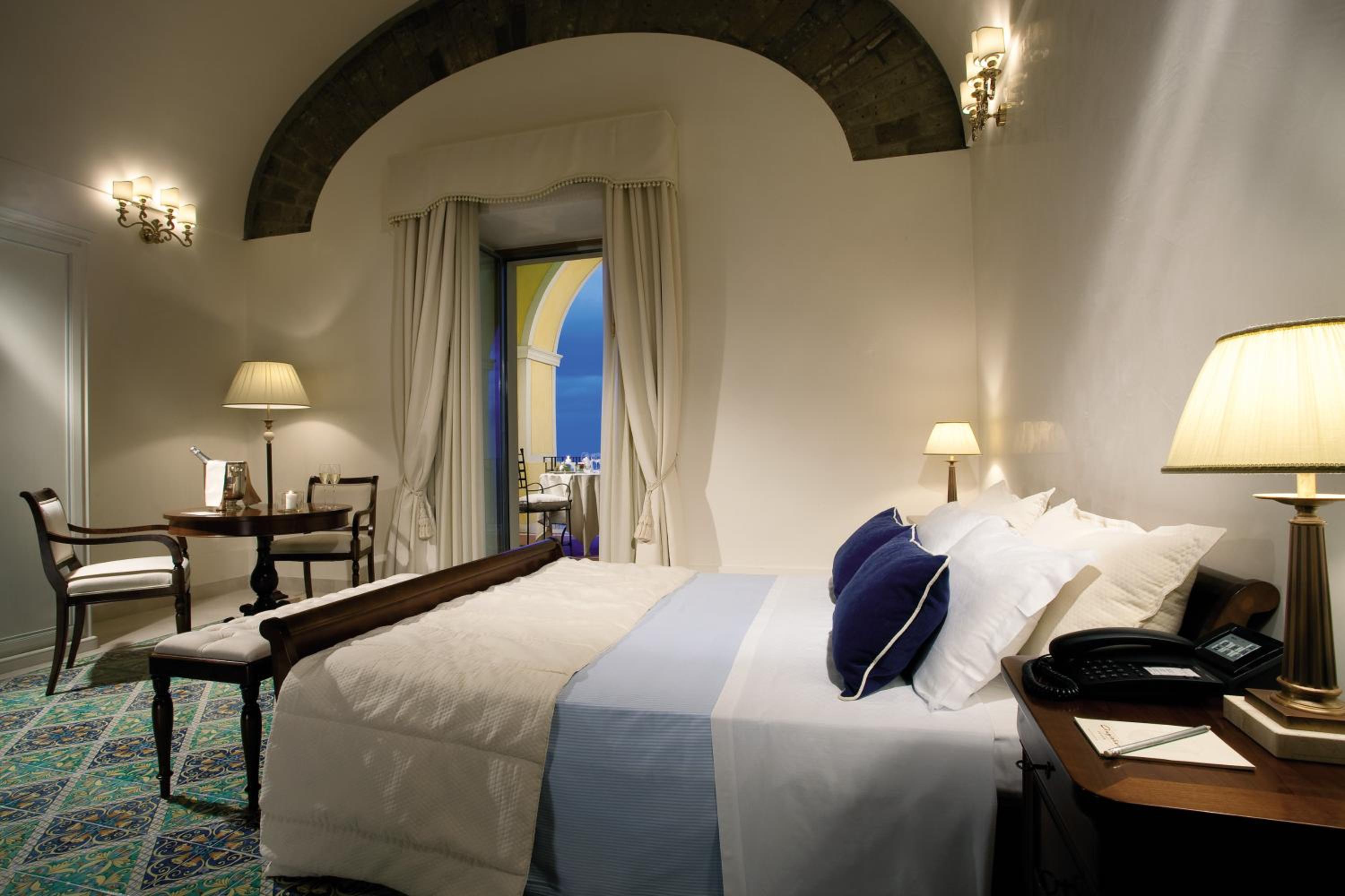 Junior Suite with Sea View - Photo 3