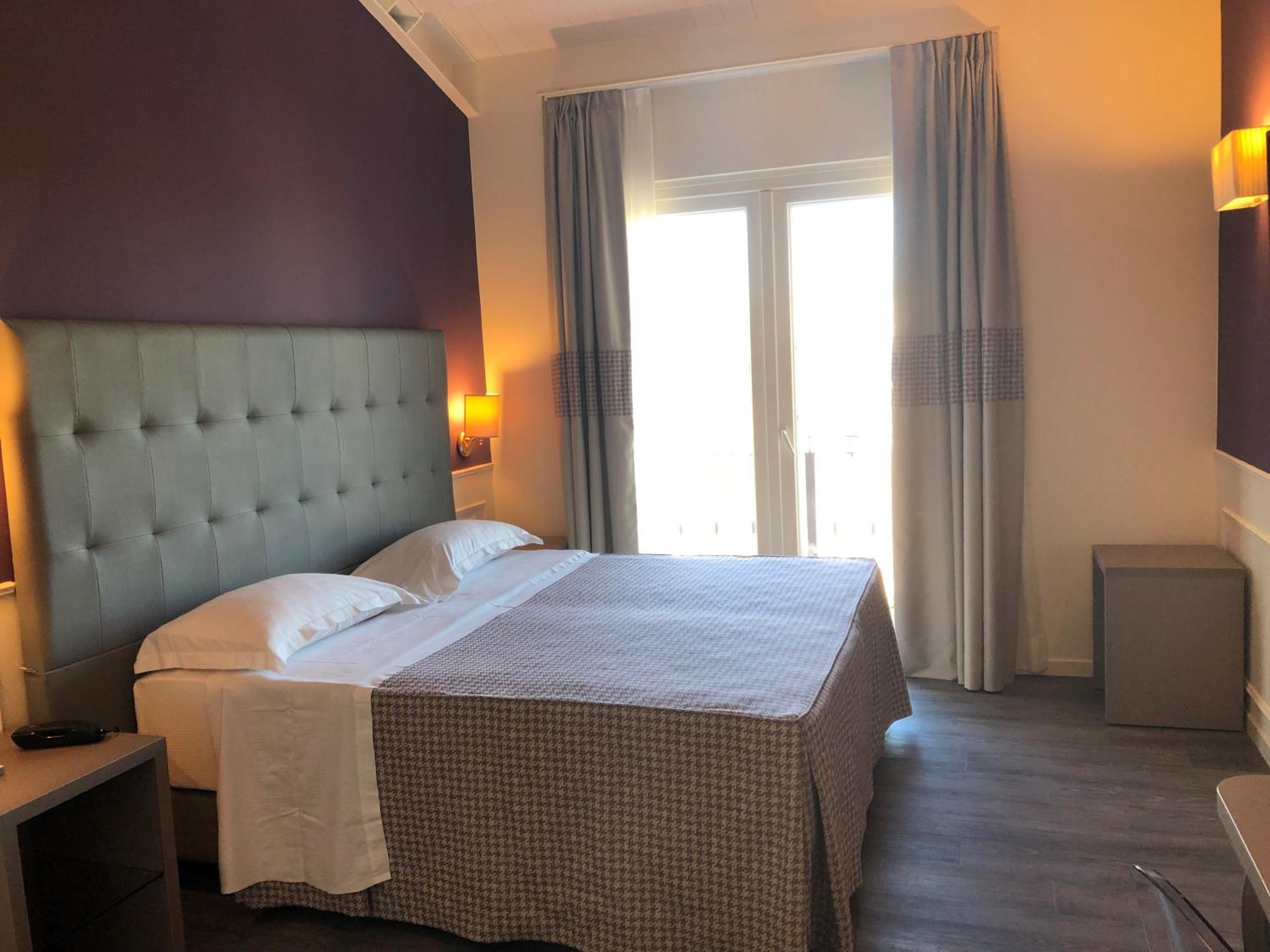 Superior Double Room - Photo 2