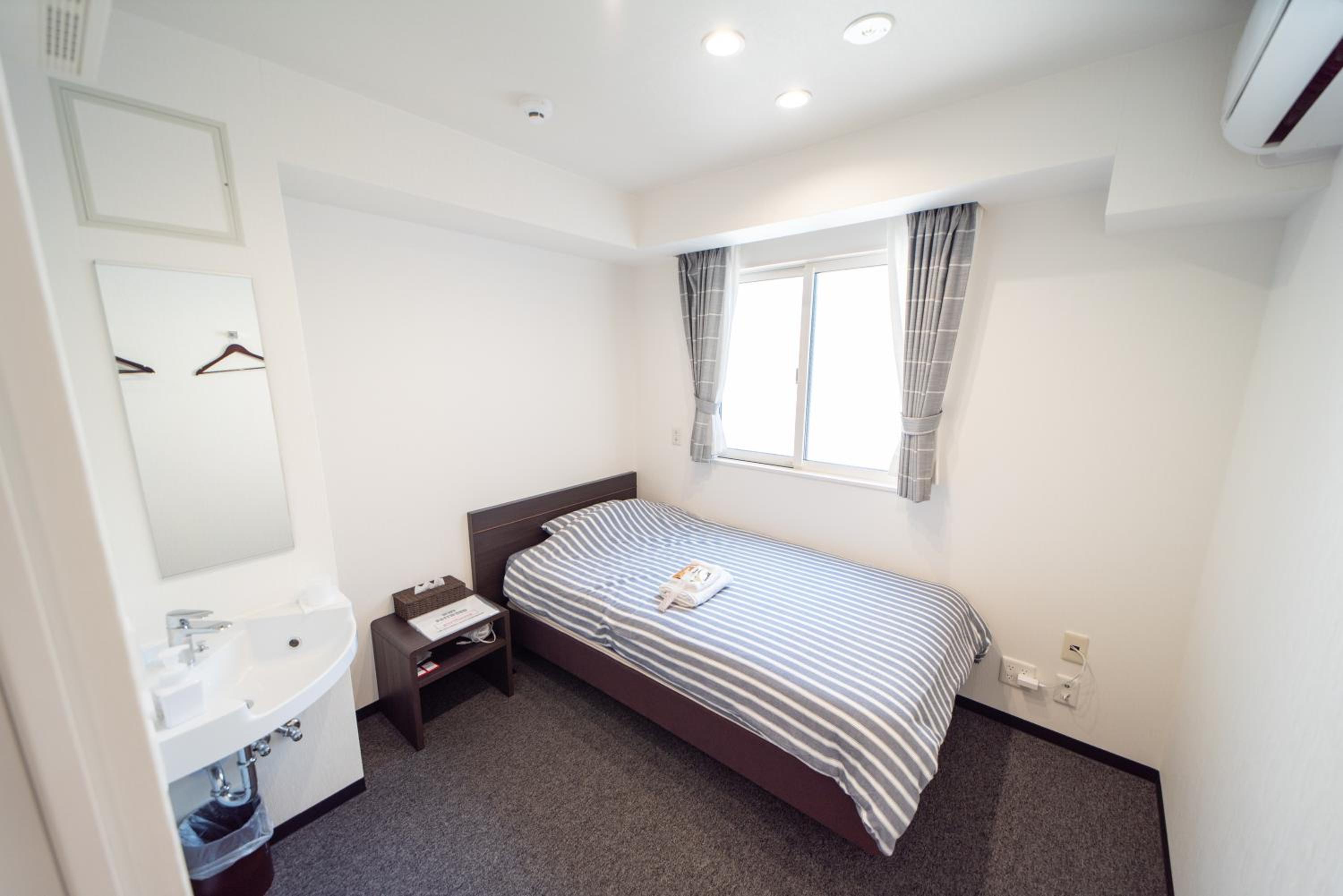Single Room with Private Bathroom