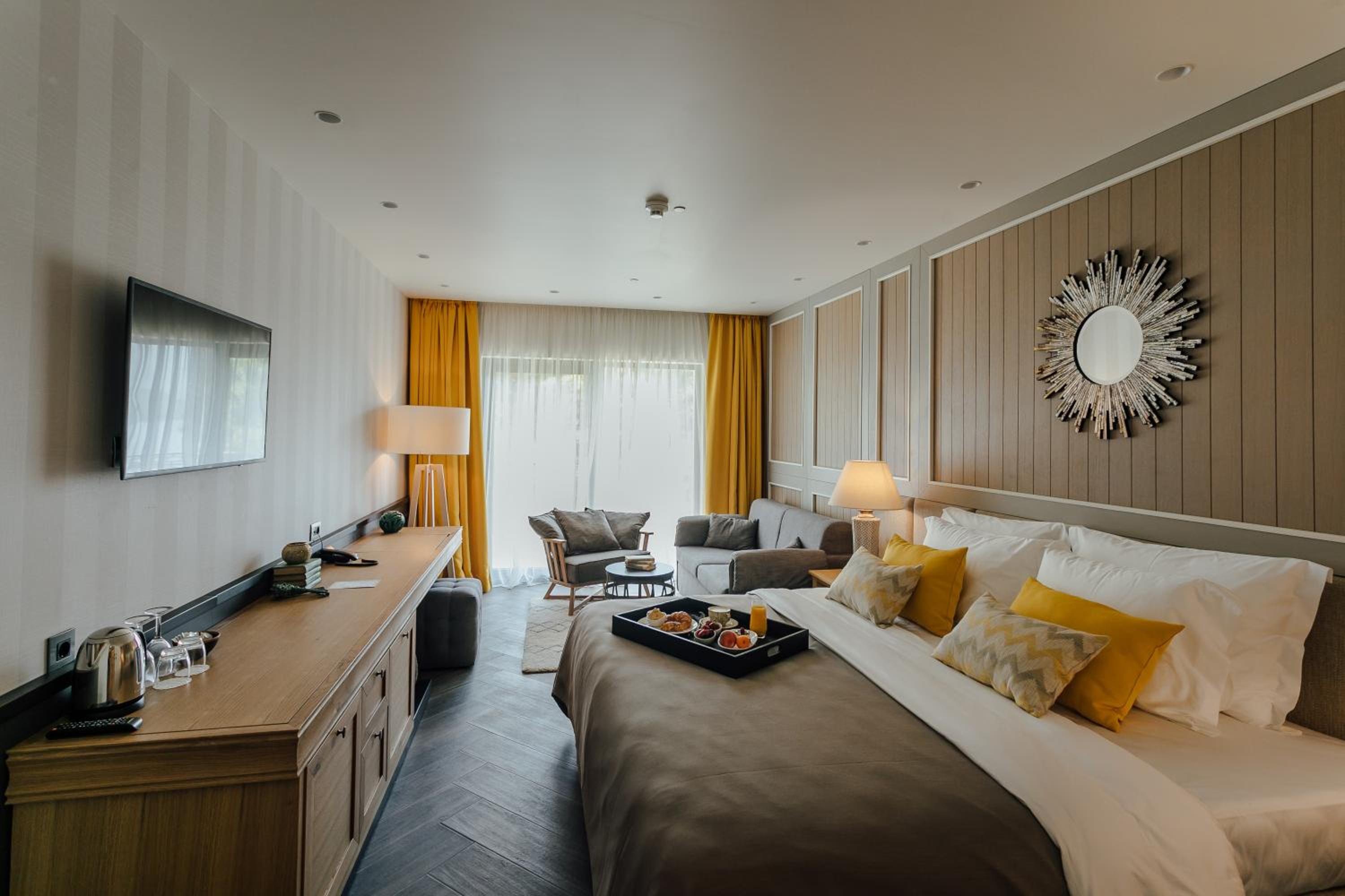 Junior Suite with Side Sea View - Photo 3