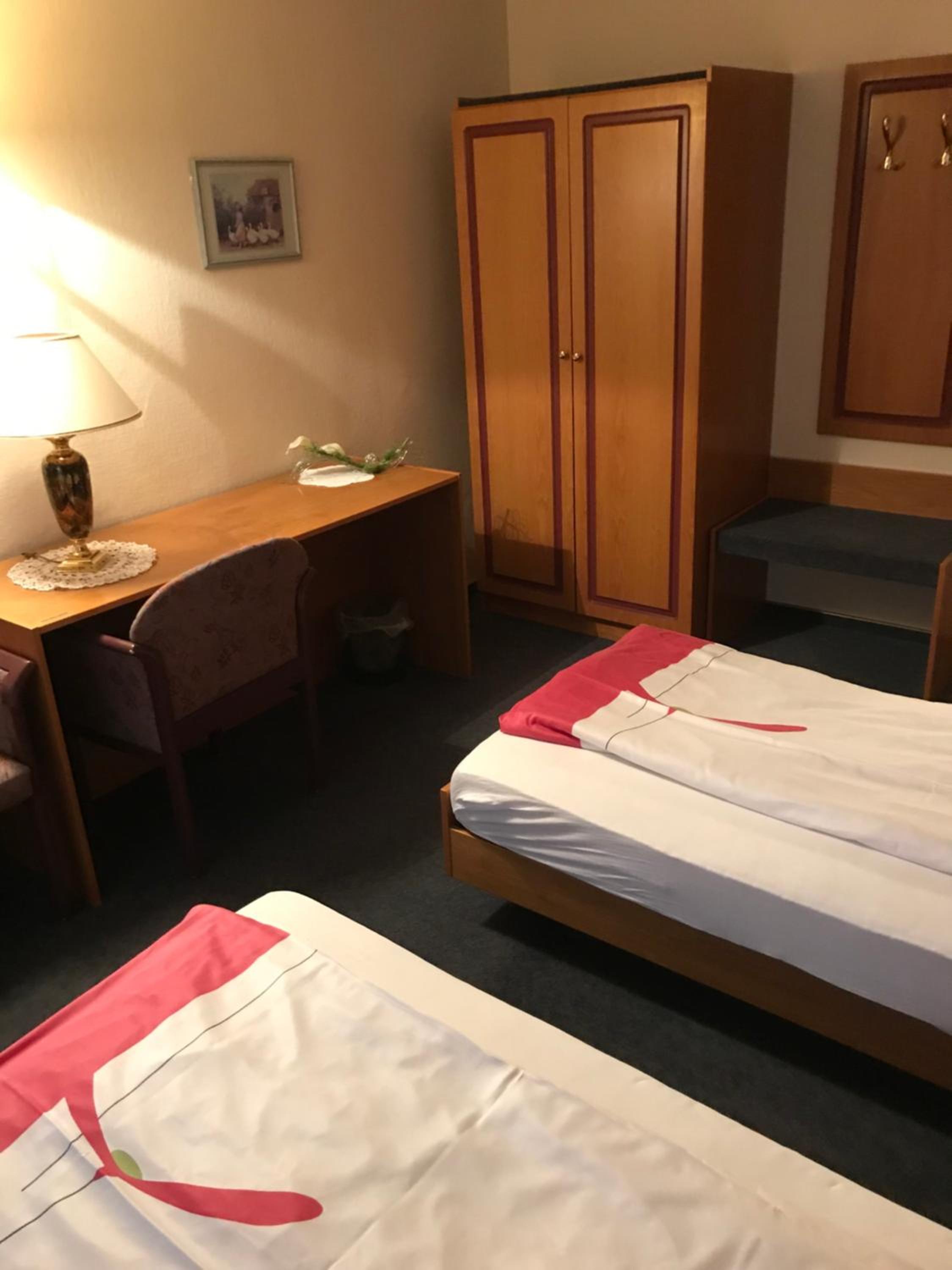 Double Room With Private Bathroom photo 2