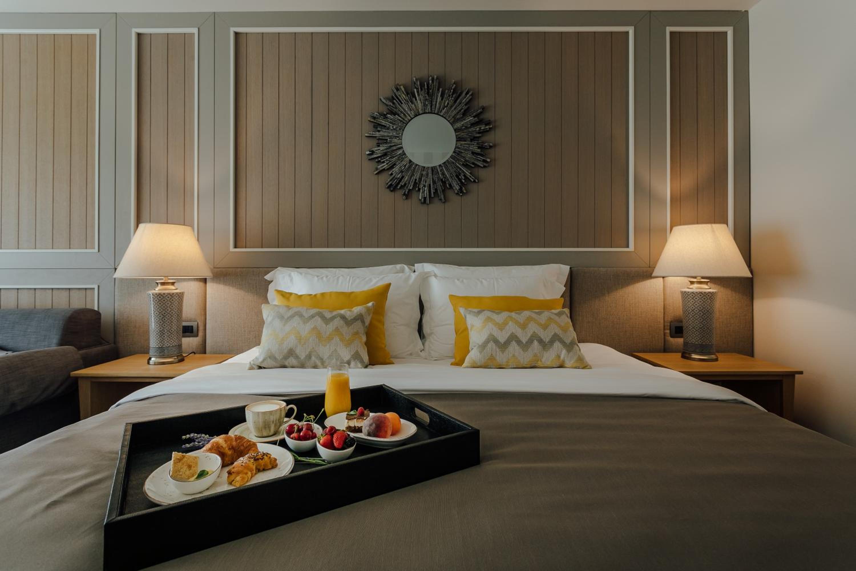 Junior Suite with Side Sea View - Photo 4