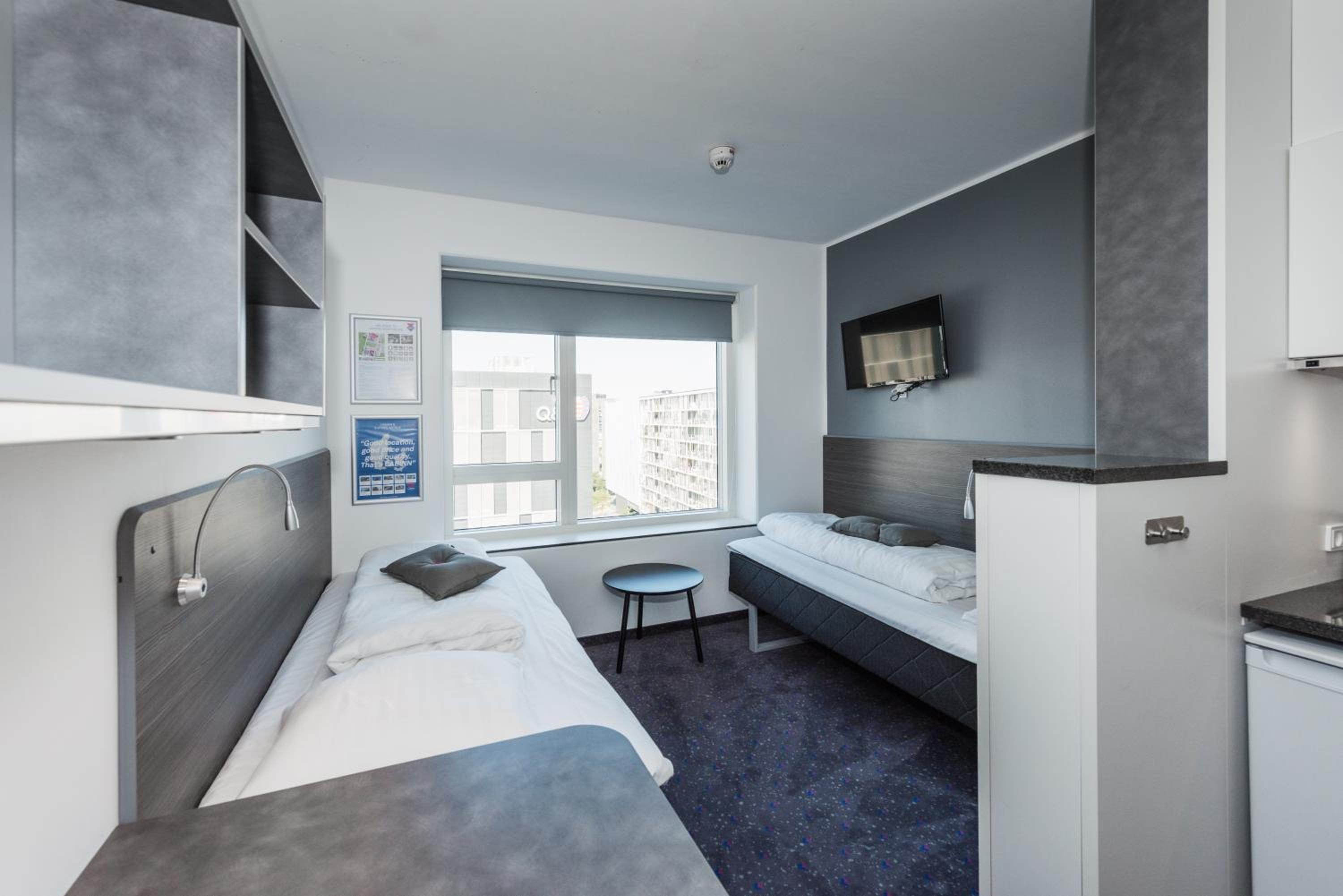 Twin Bed Apartment - Photo 1