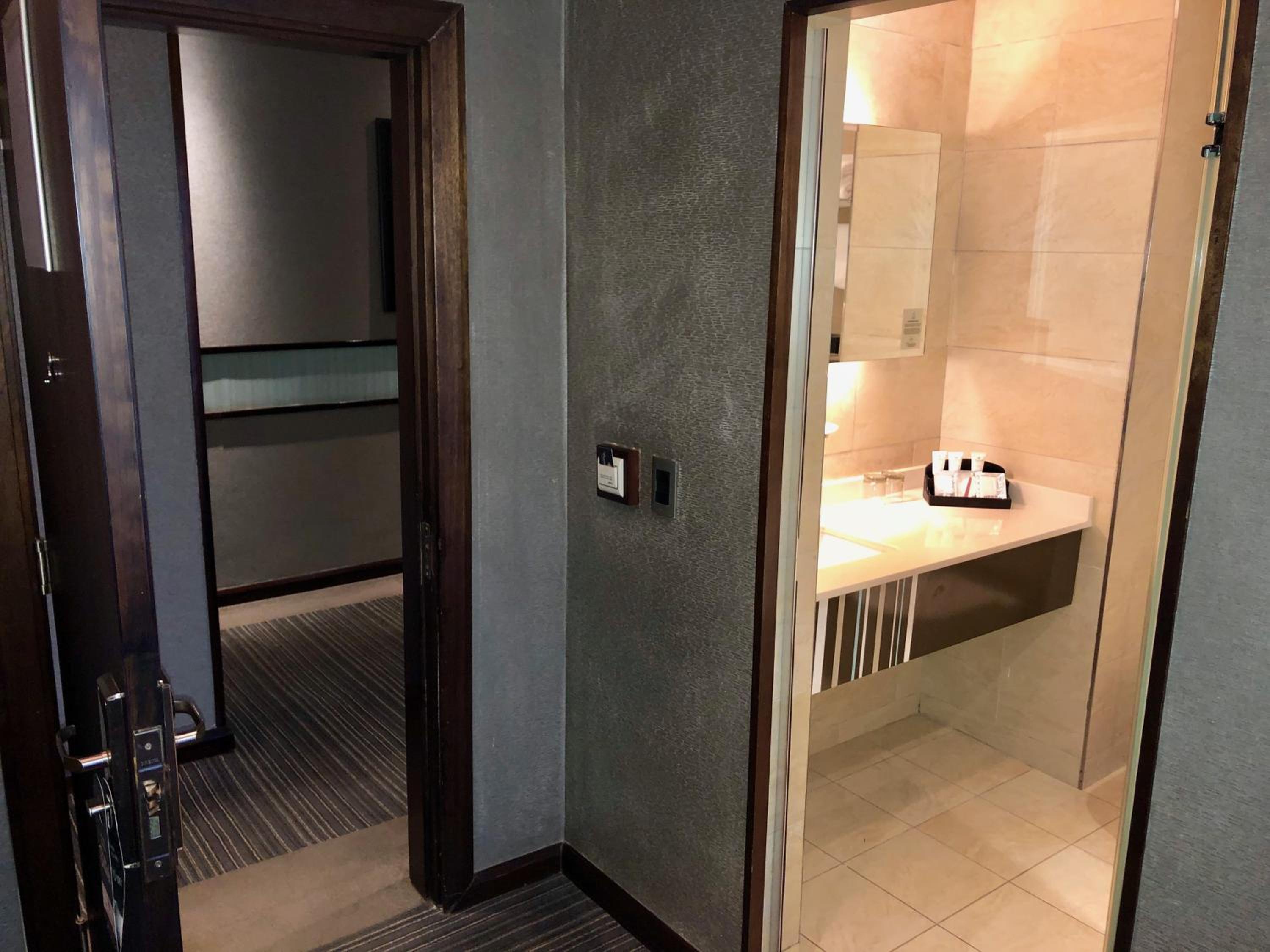 Deluxe Room with Ocean View photo 3