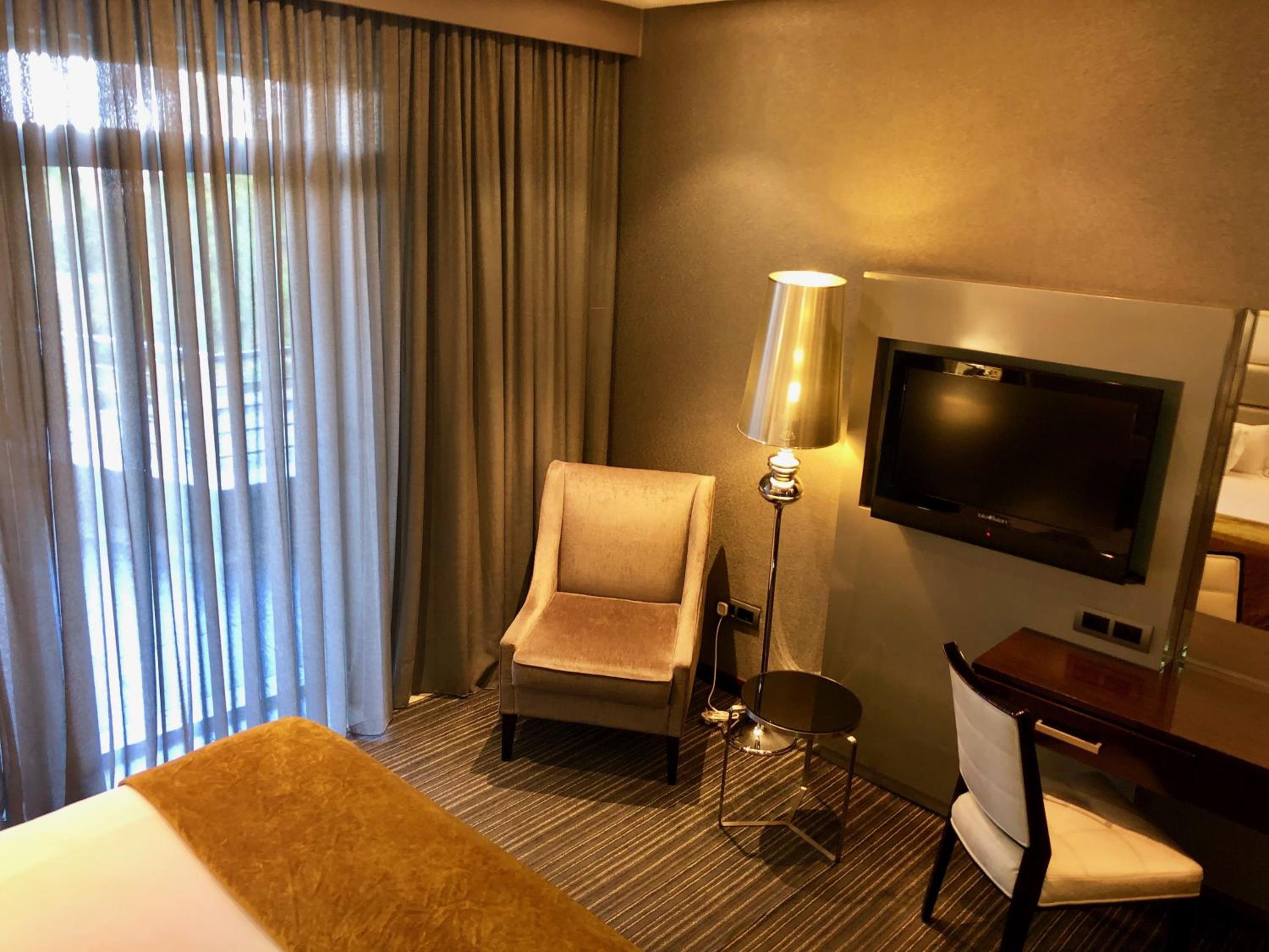 Deluxe Room with Ocean View photo 2