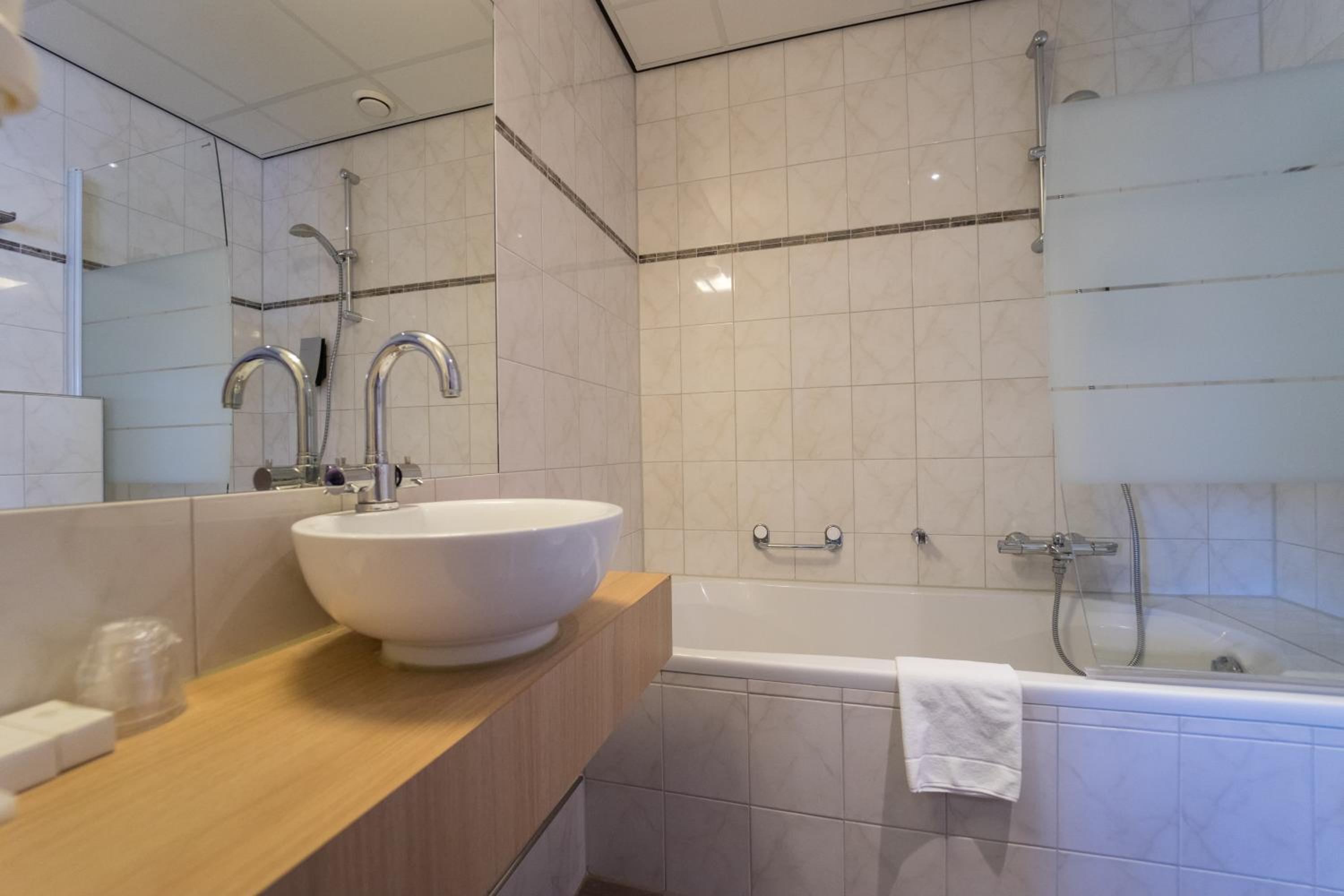 Superior Room - Photo 5