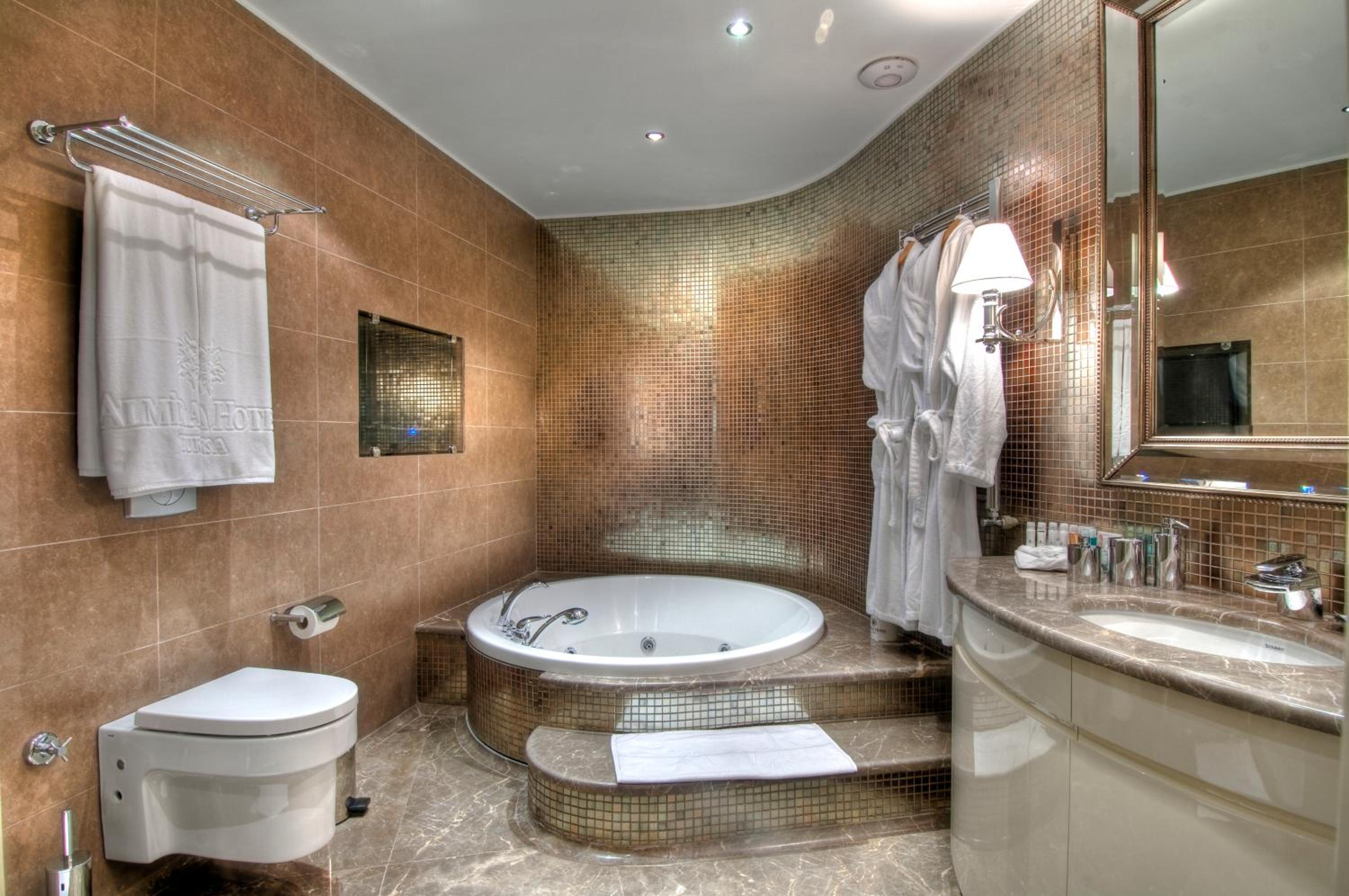 Presidential Suite thumbnail 5