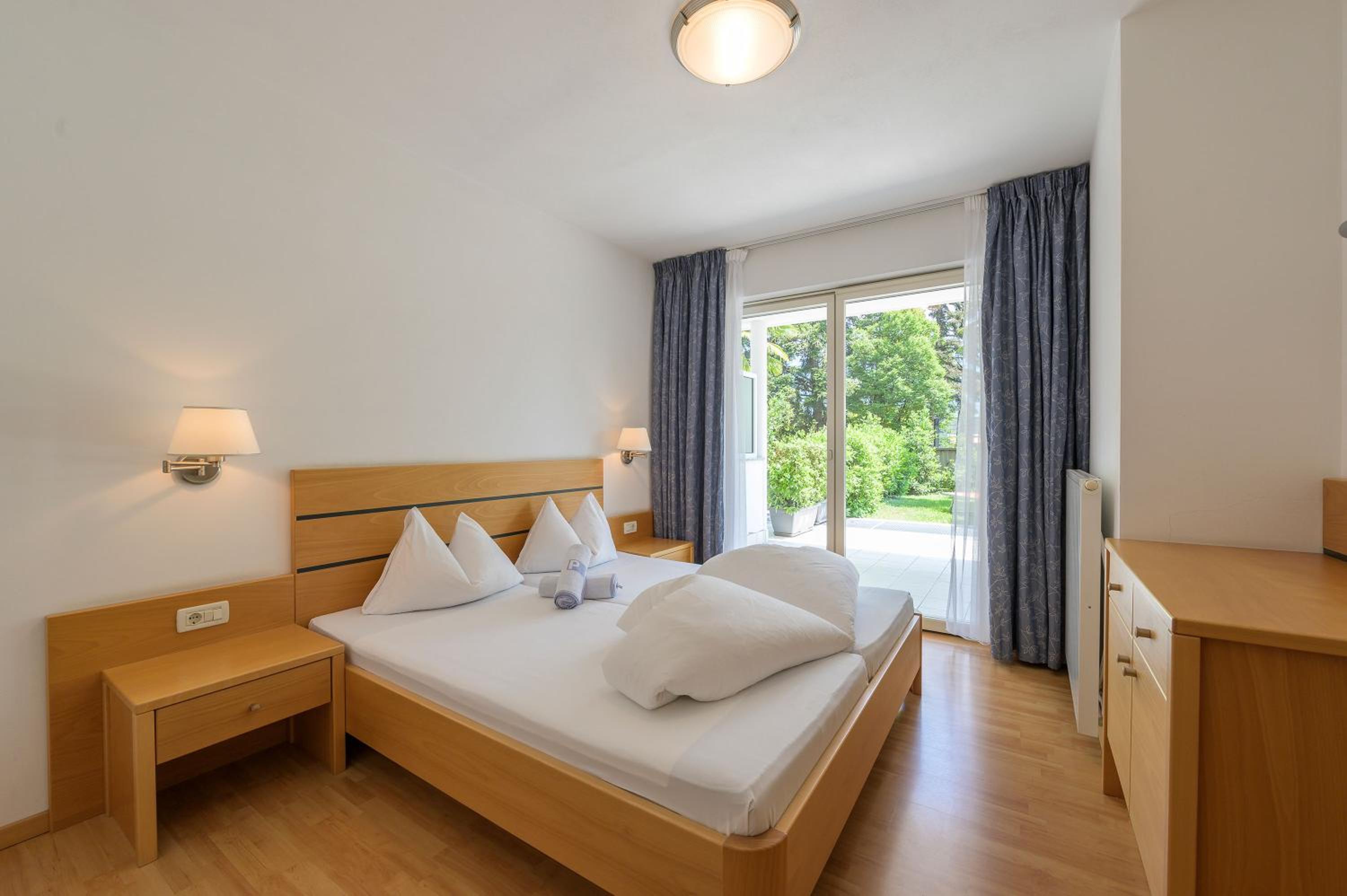 One-Bedroom Apartment - Annex