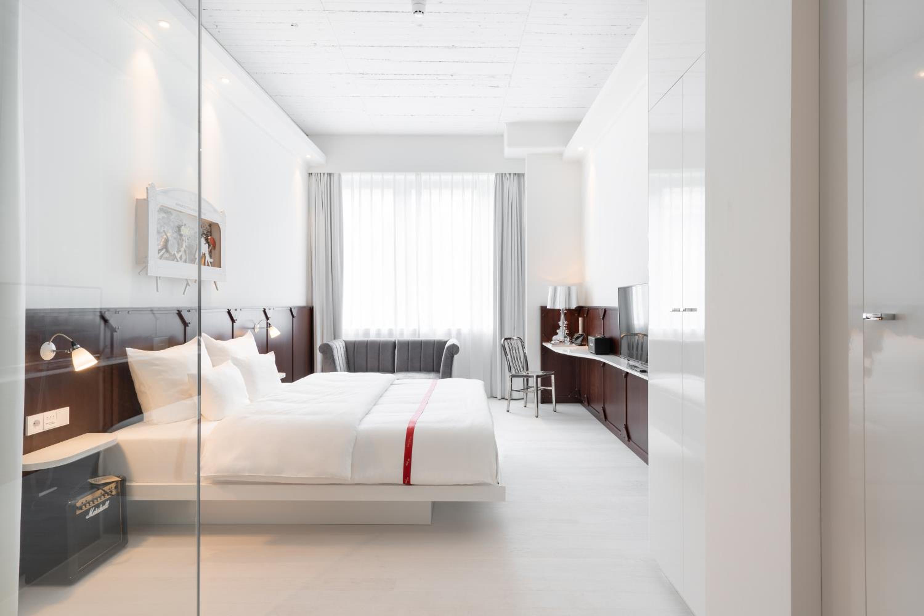 Resident Room thumbnail 6