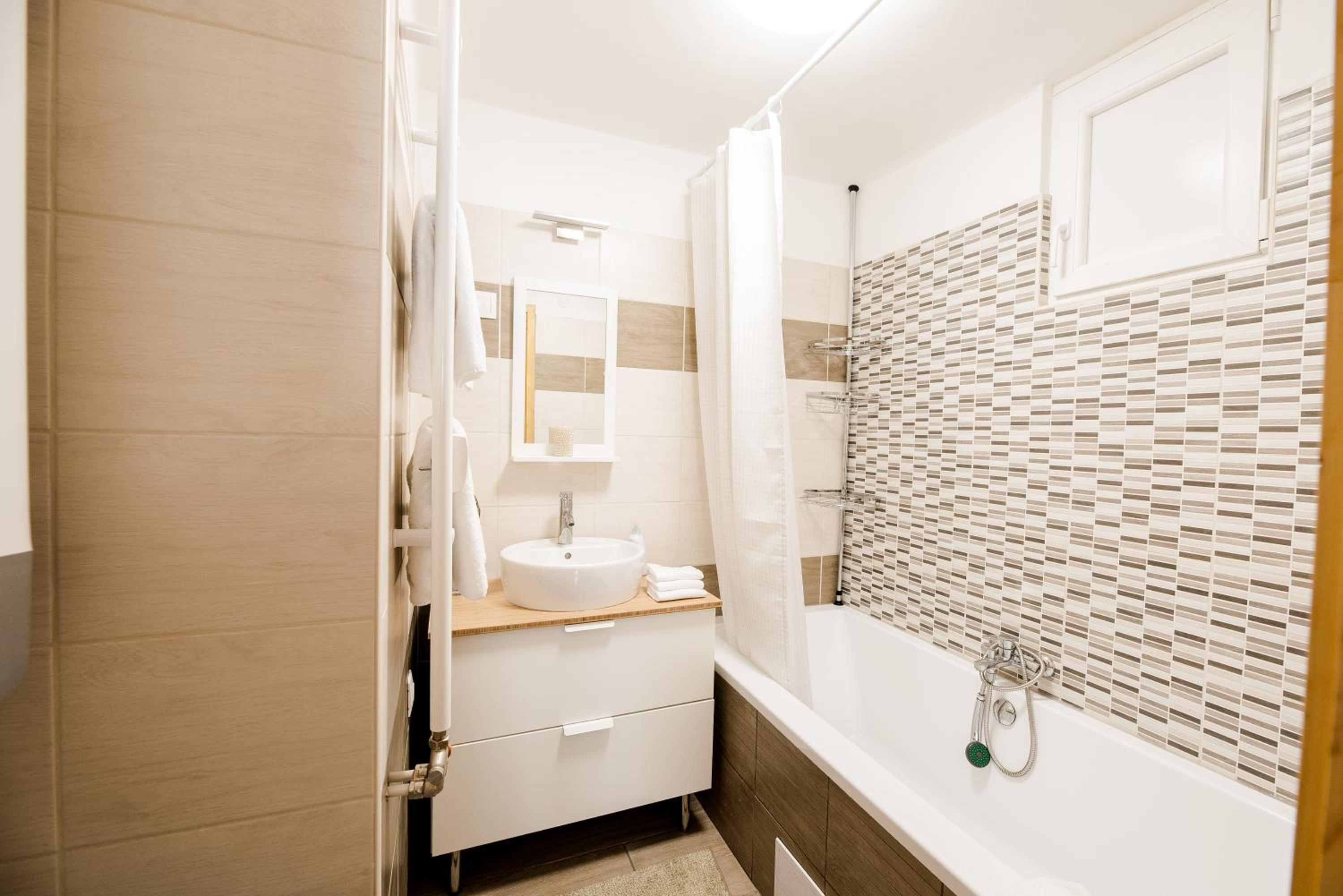 Two-Bedroom Apartment - Photo 21