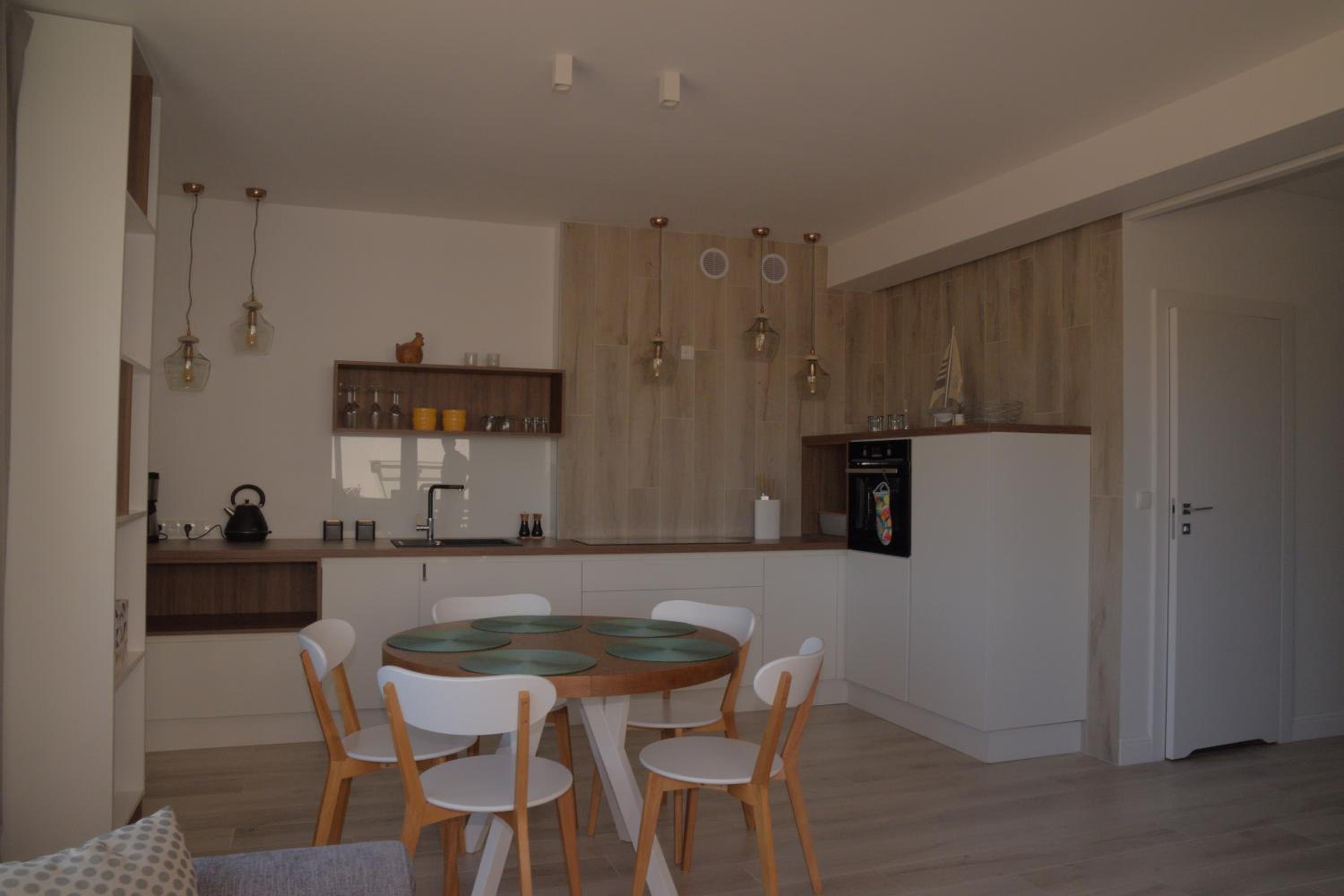 Apartment - Split Level photo 2