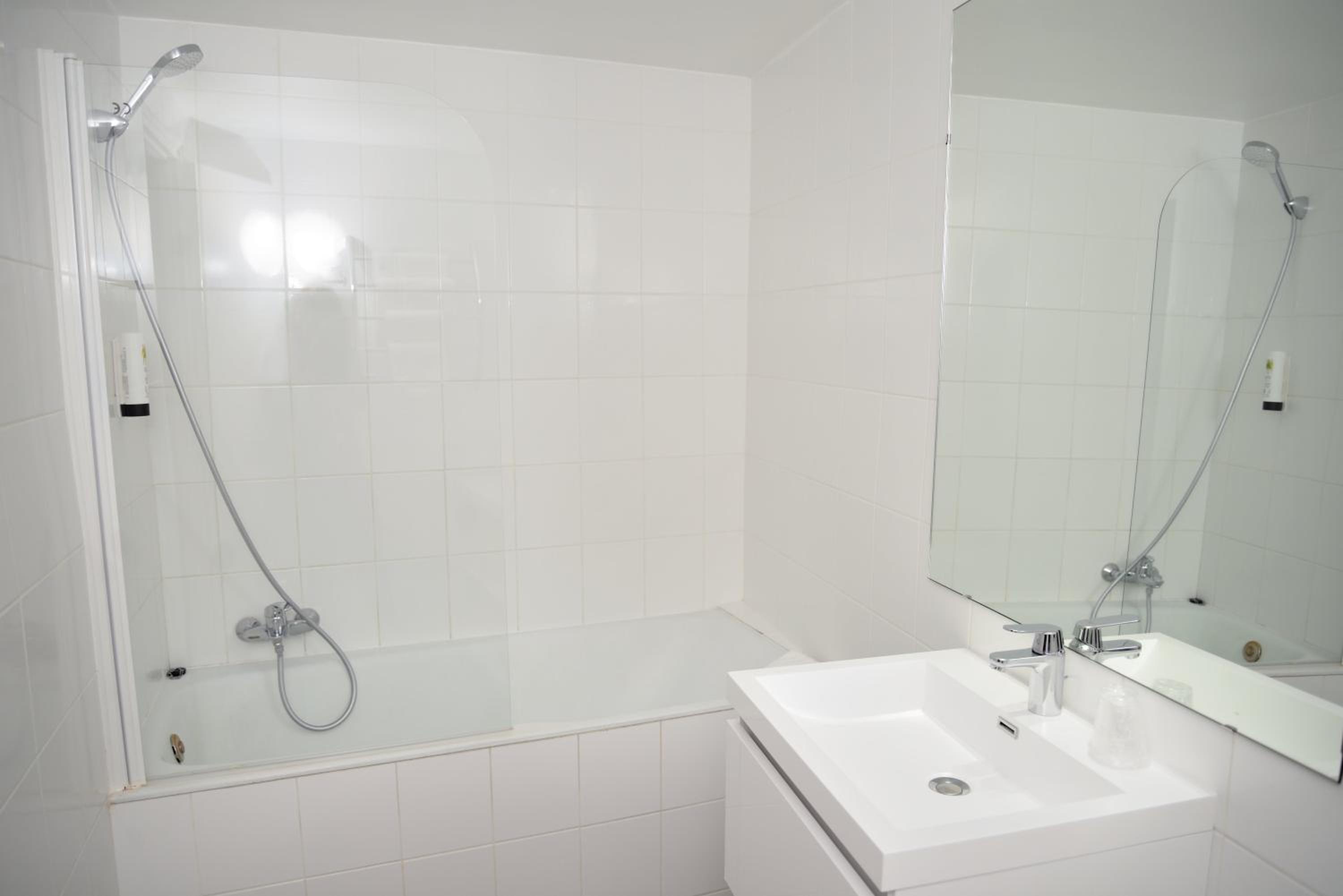 Triple Room - Photo 2