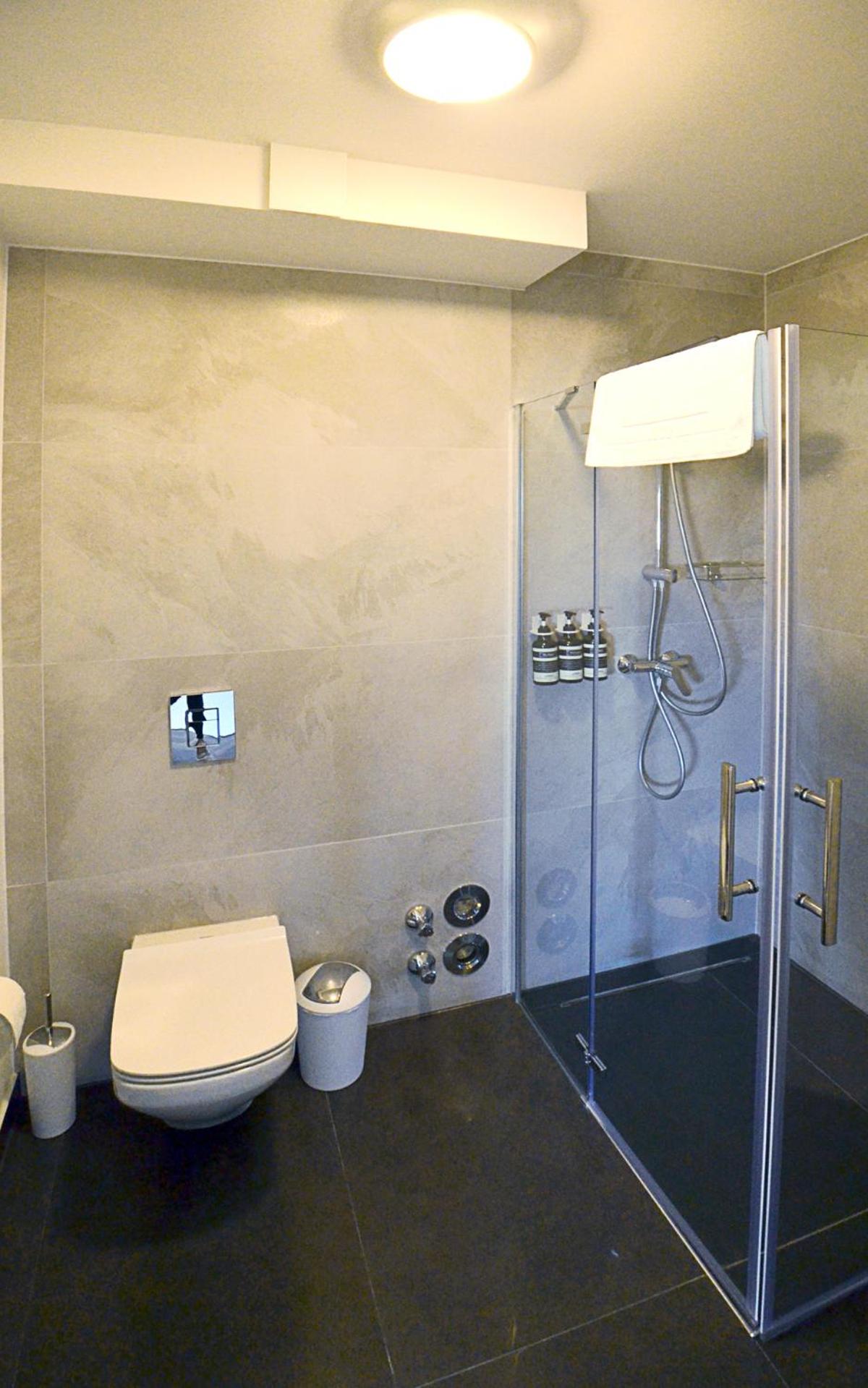 Comfort Suite Apartment with sofa bed - Photo 3