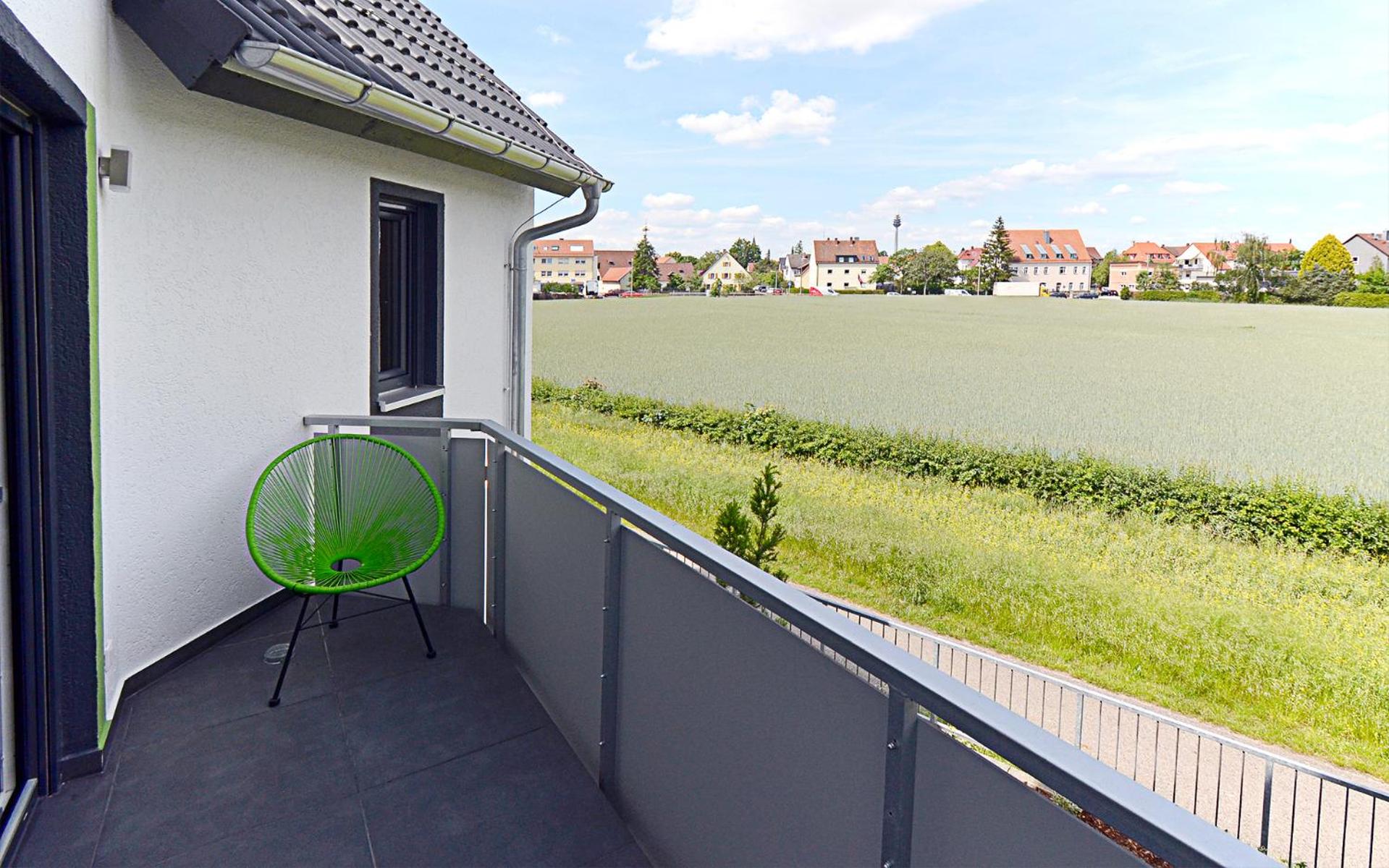 Deluxe One-Bedroom Apartment with Balcony or Terrace  - Photo 4